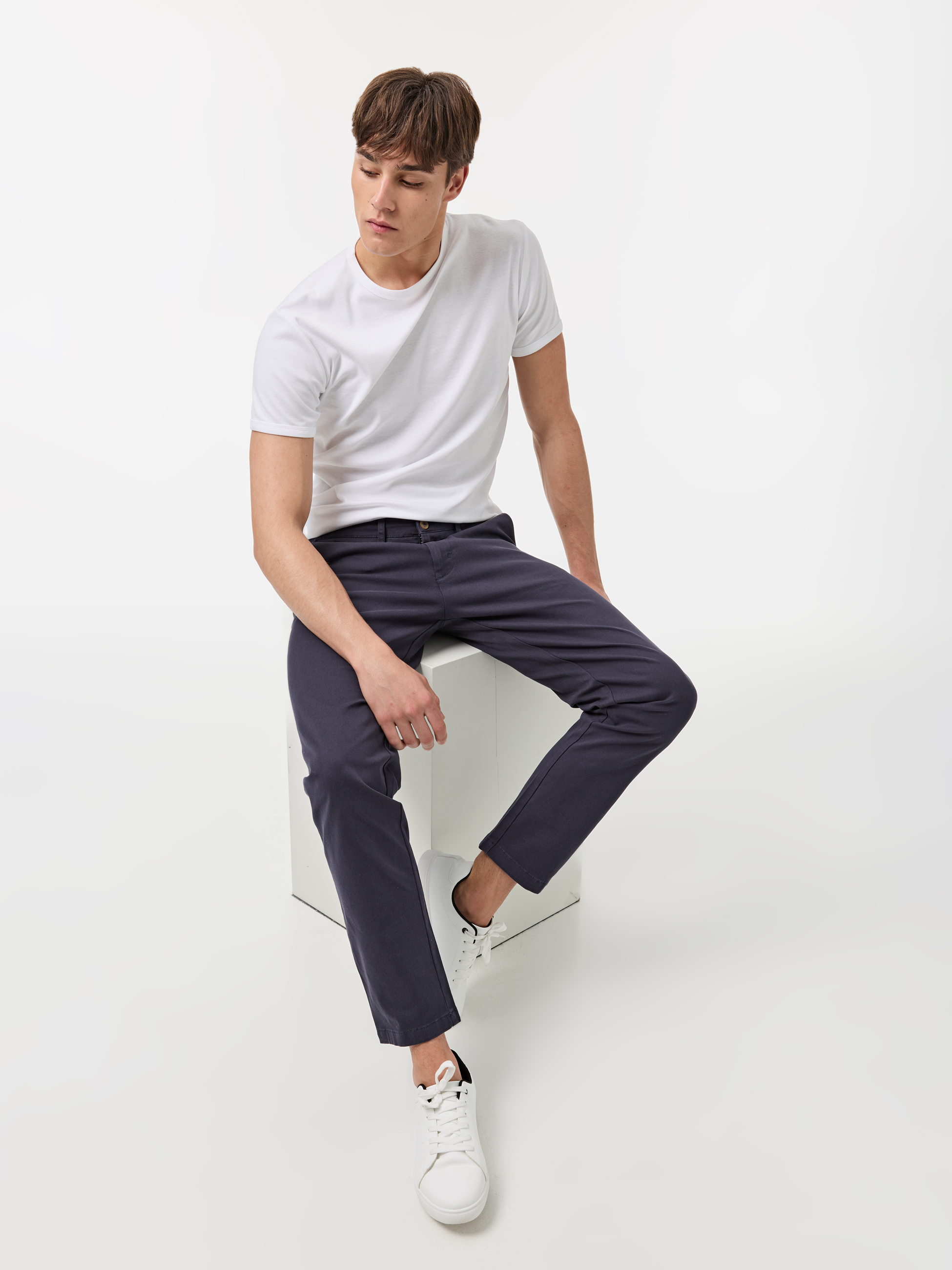 Calça chino slim fit