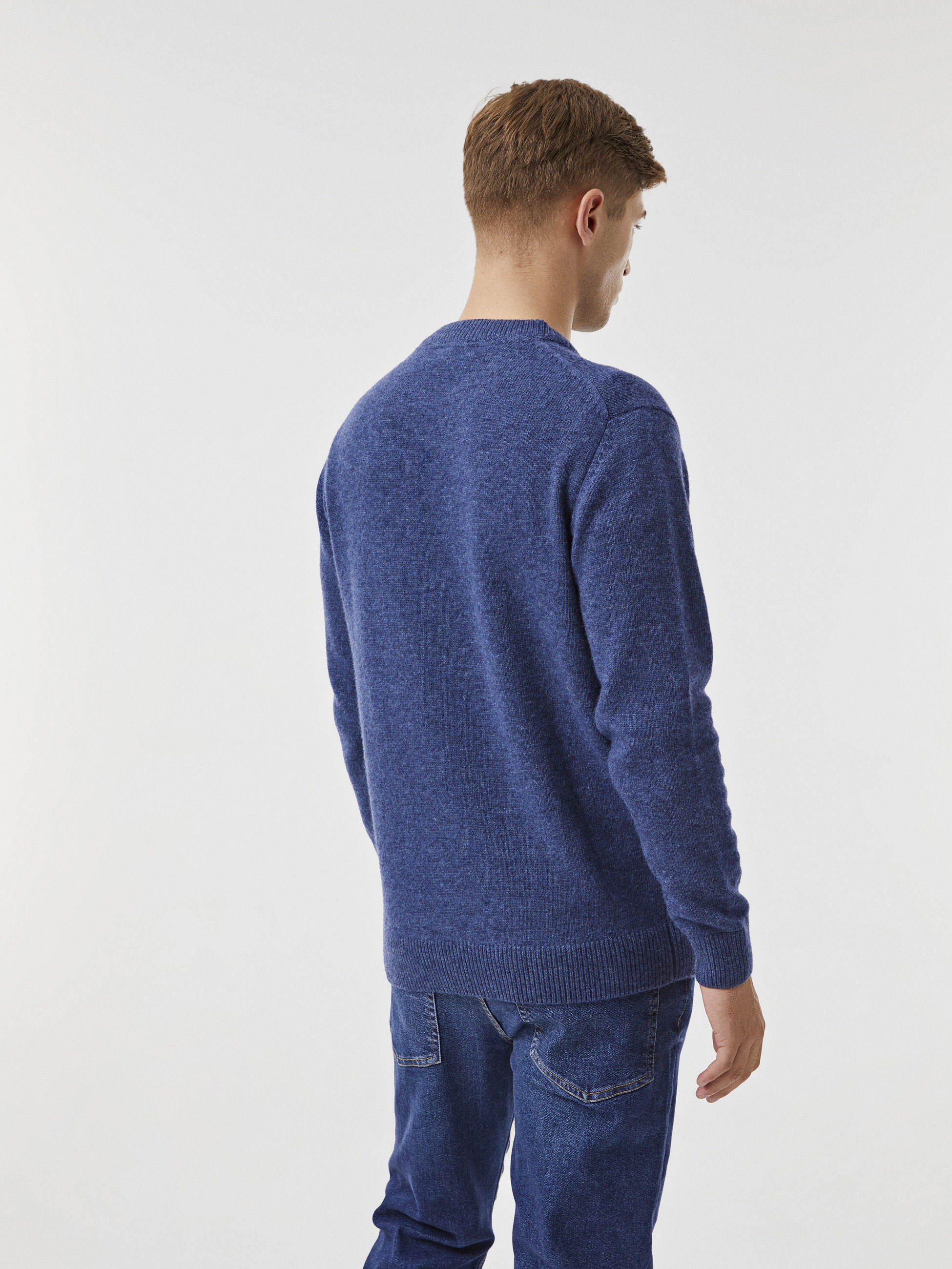 Pullover decote em V