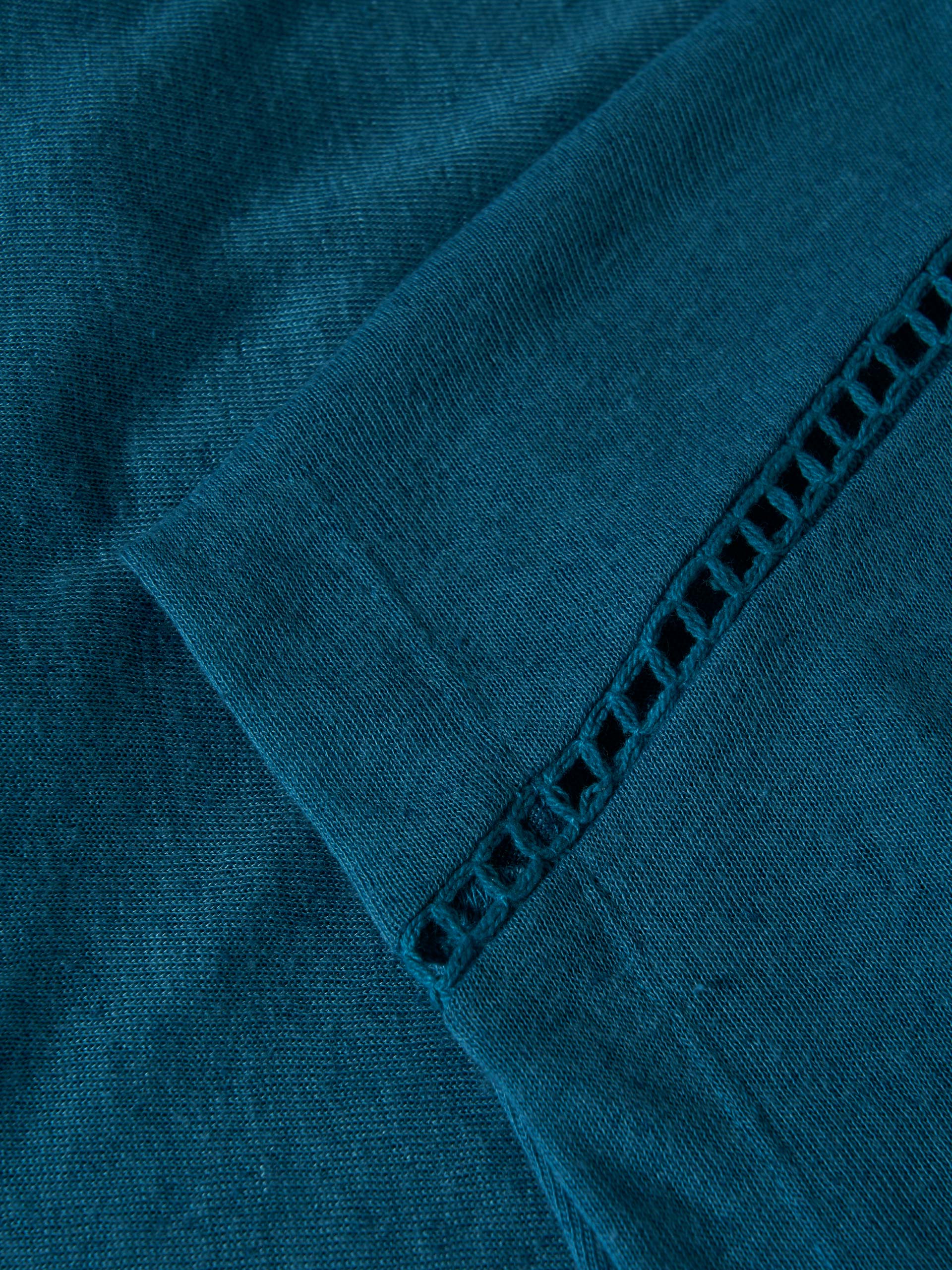 T-shirt com detalhes