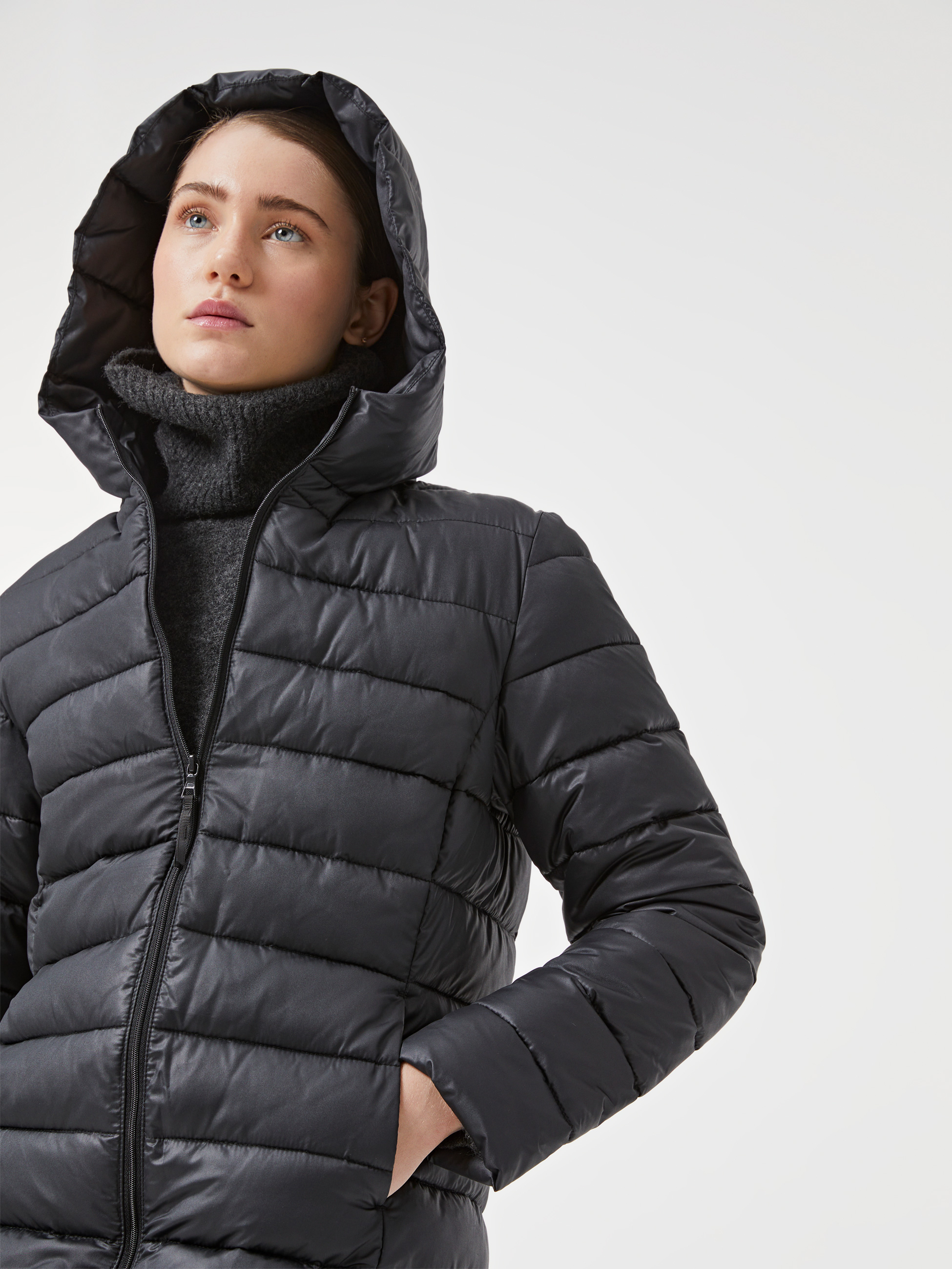 Casaco acolchoado com capuz