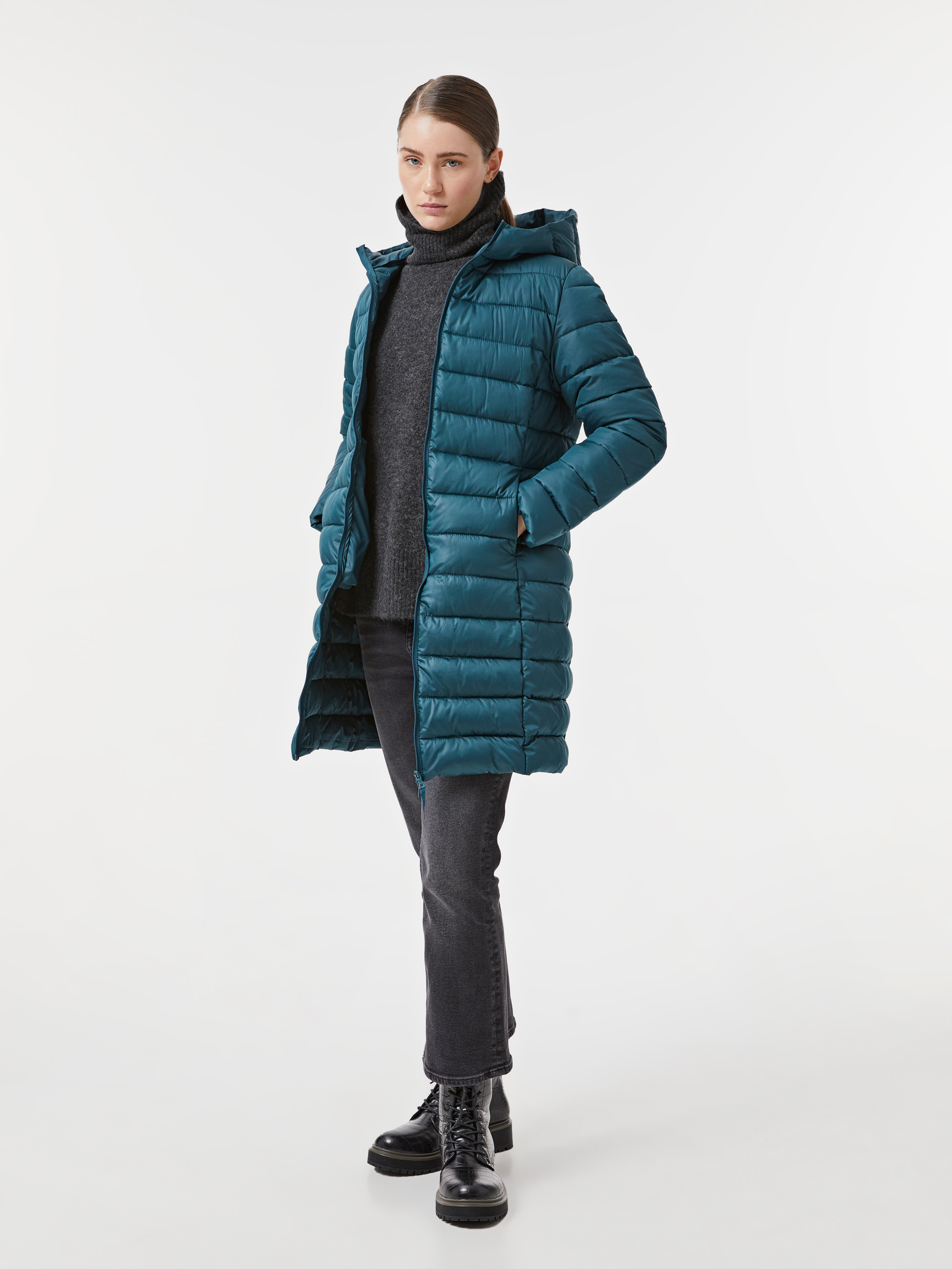 Casaco acolchoado com capuz