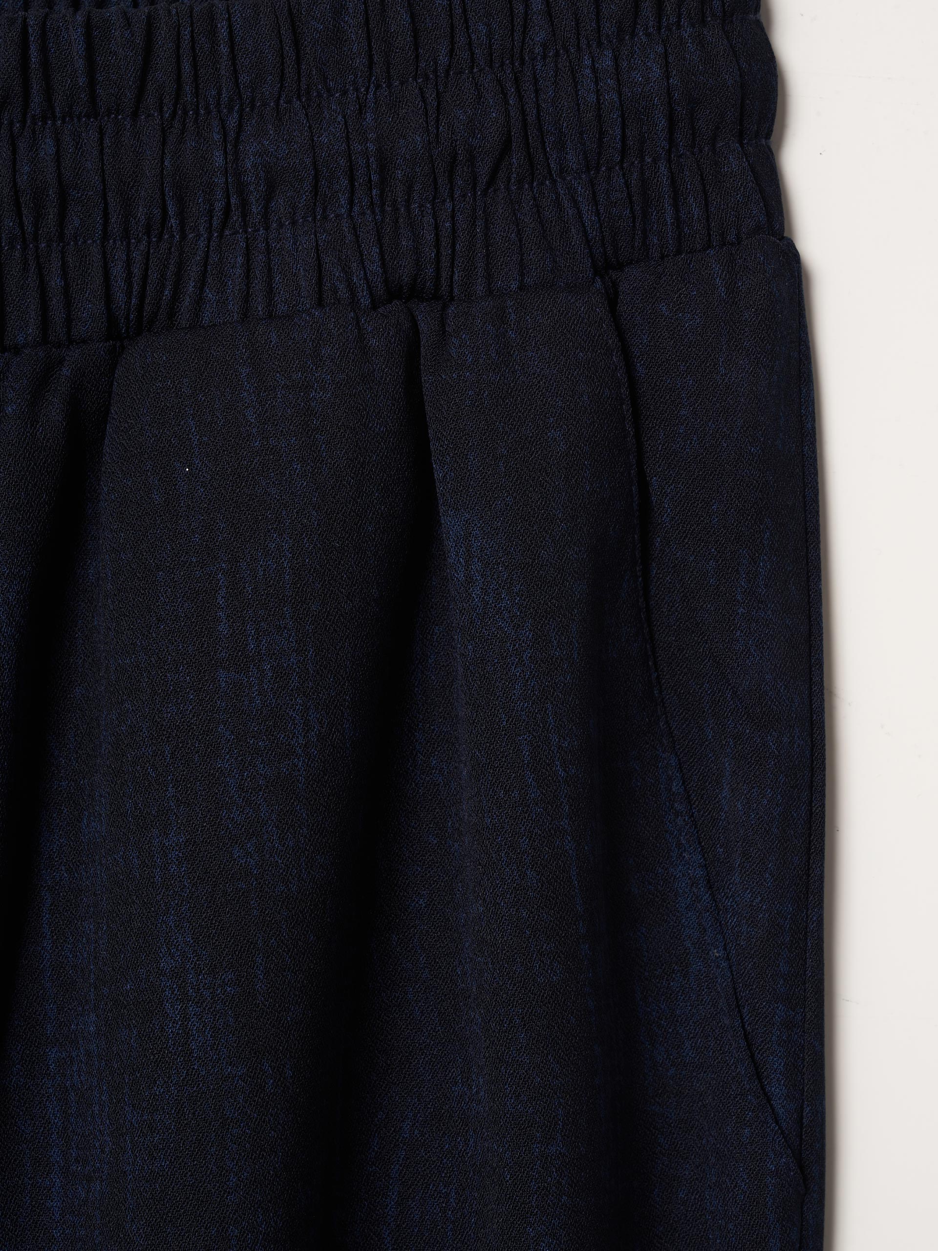 Calças jogger fluidas