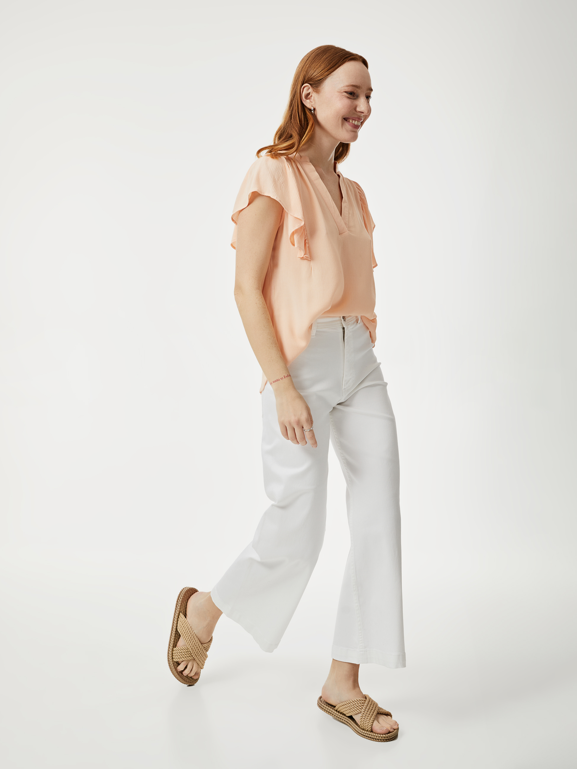 Blusa com folho nas mangas