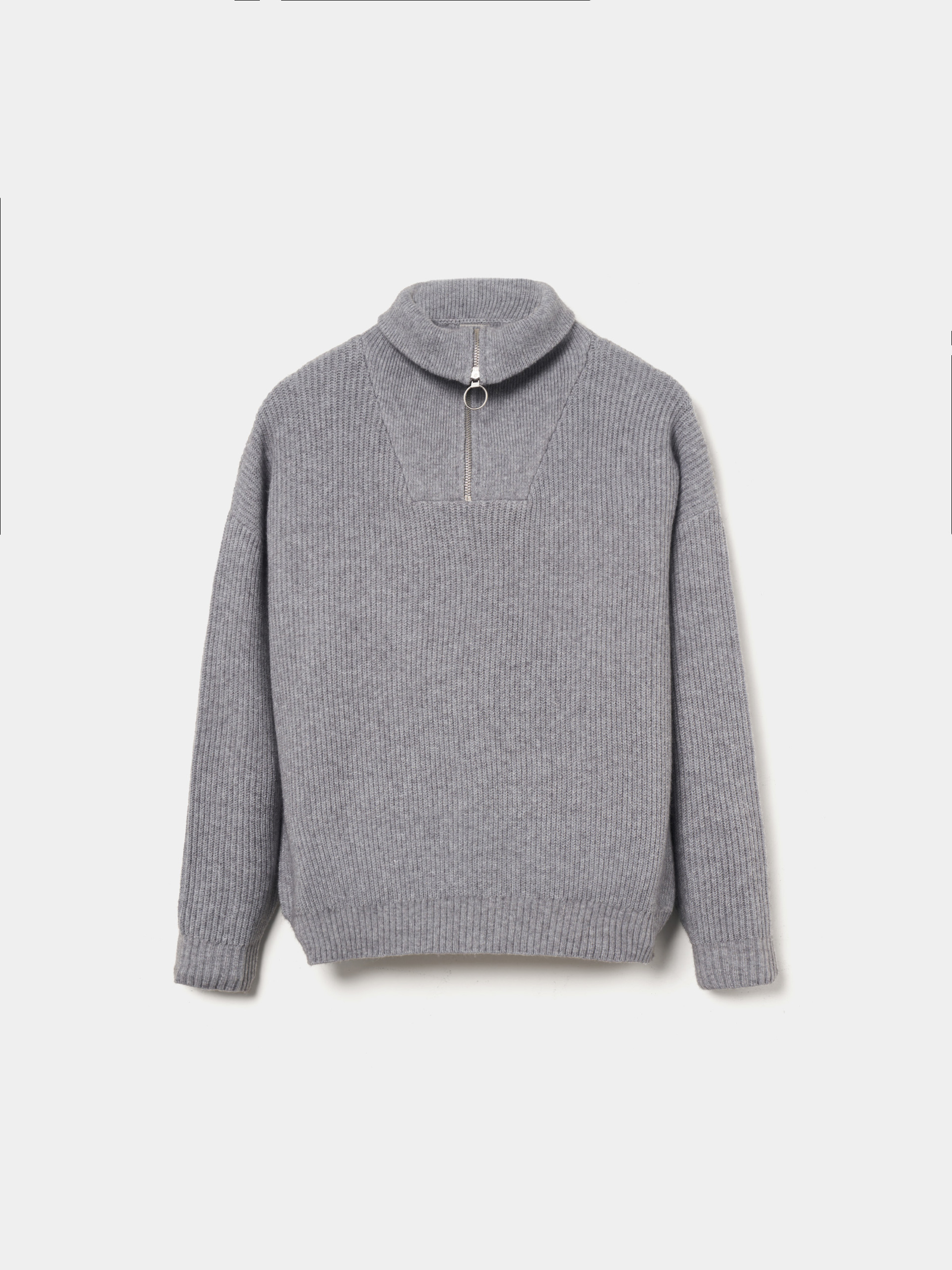 Camisola com fecho