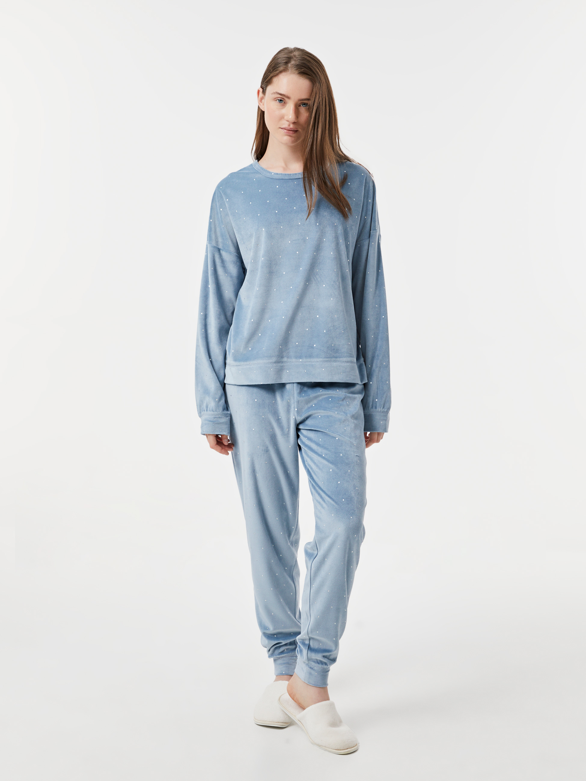 Pijama com brilhantes