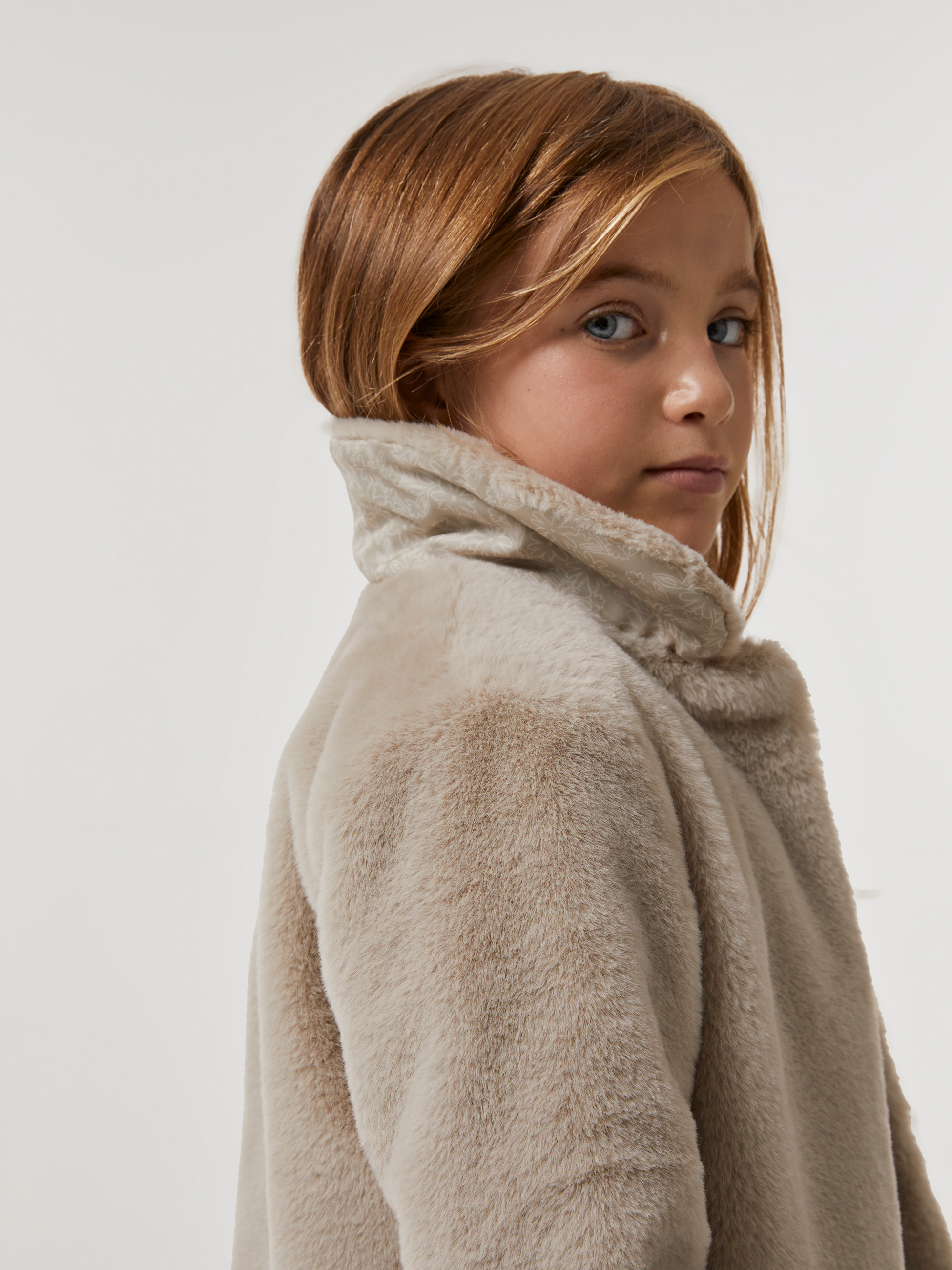 Casaco pelo sintético