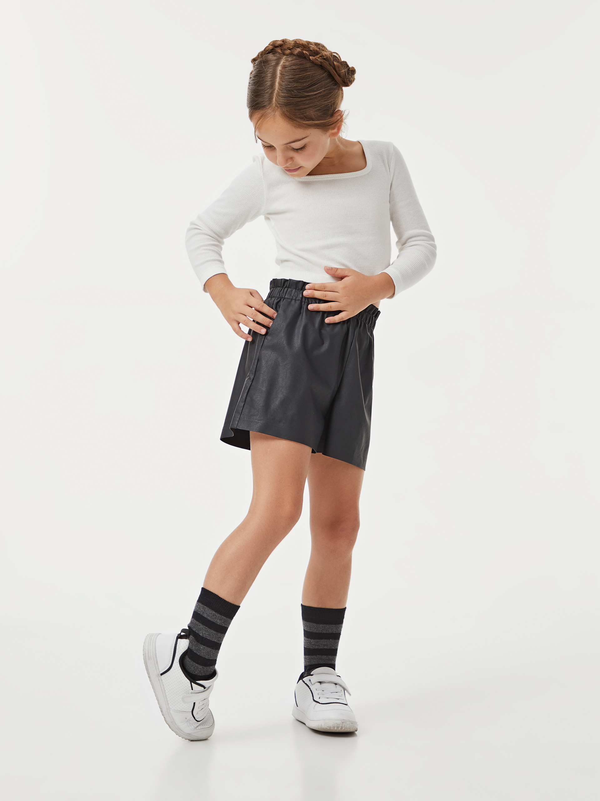 Calções efeito pele