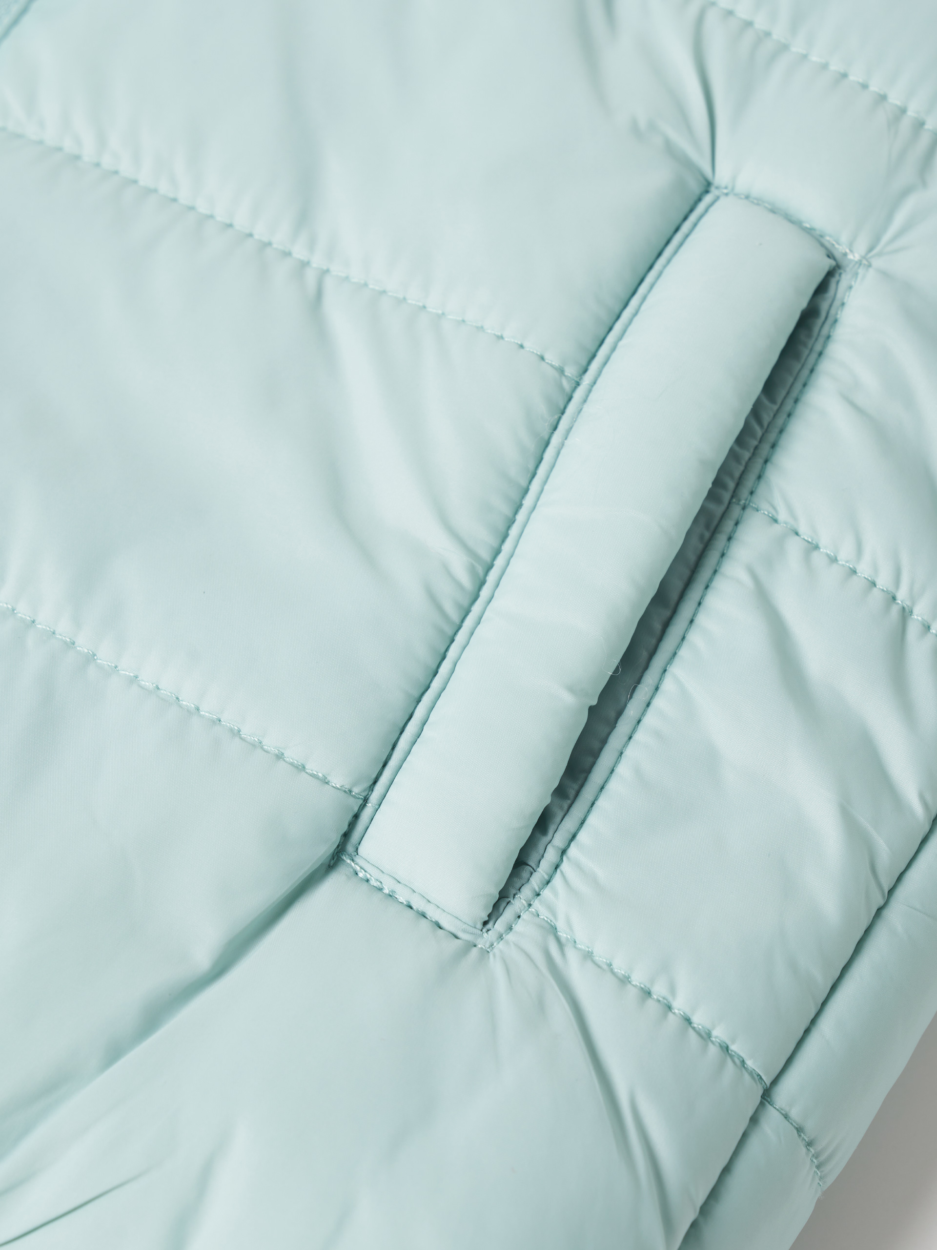 Casaco acolchoado com capuz