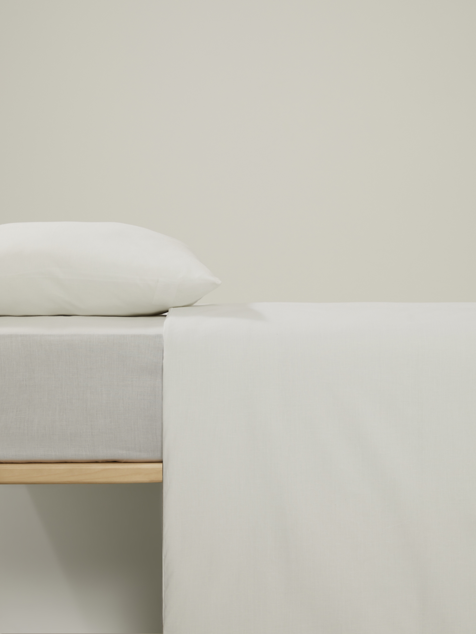 Jogo de lençóis com vivo branco