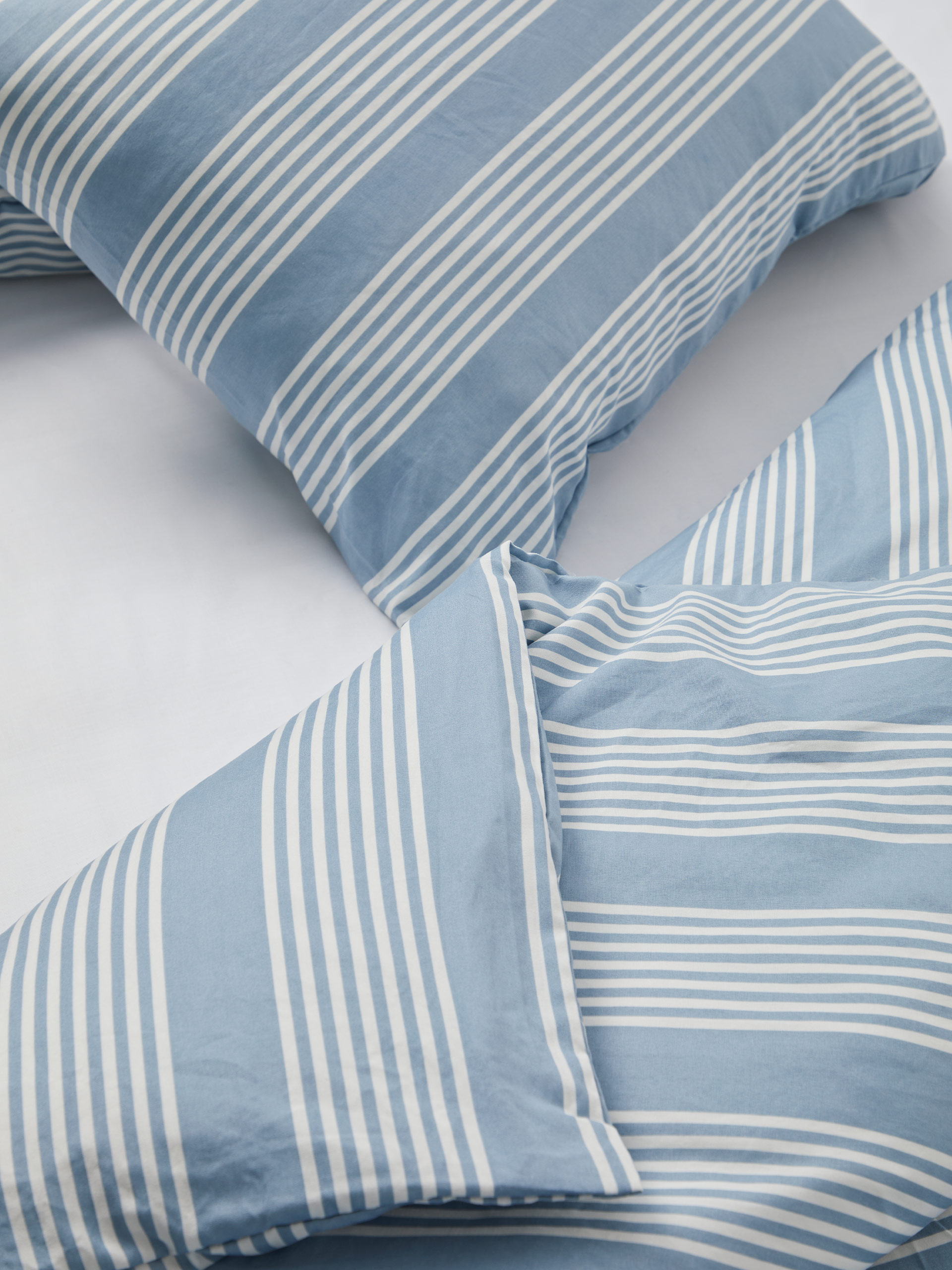 Capa edredão de solteiro