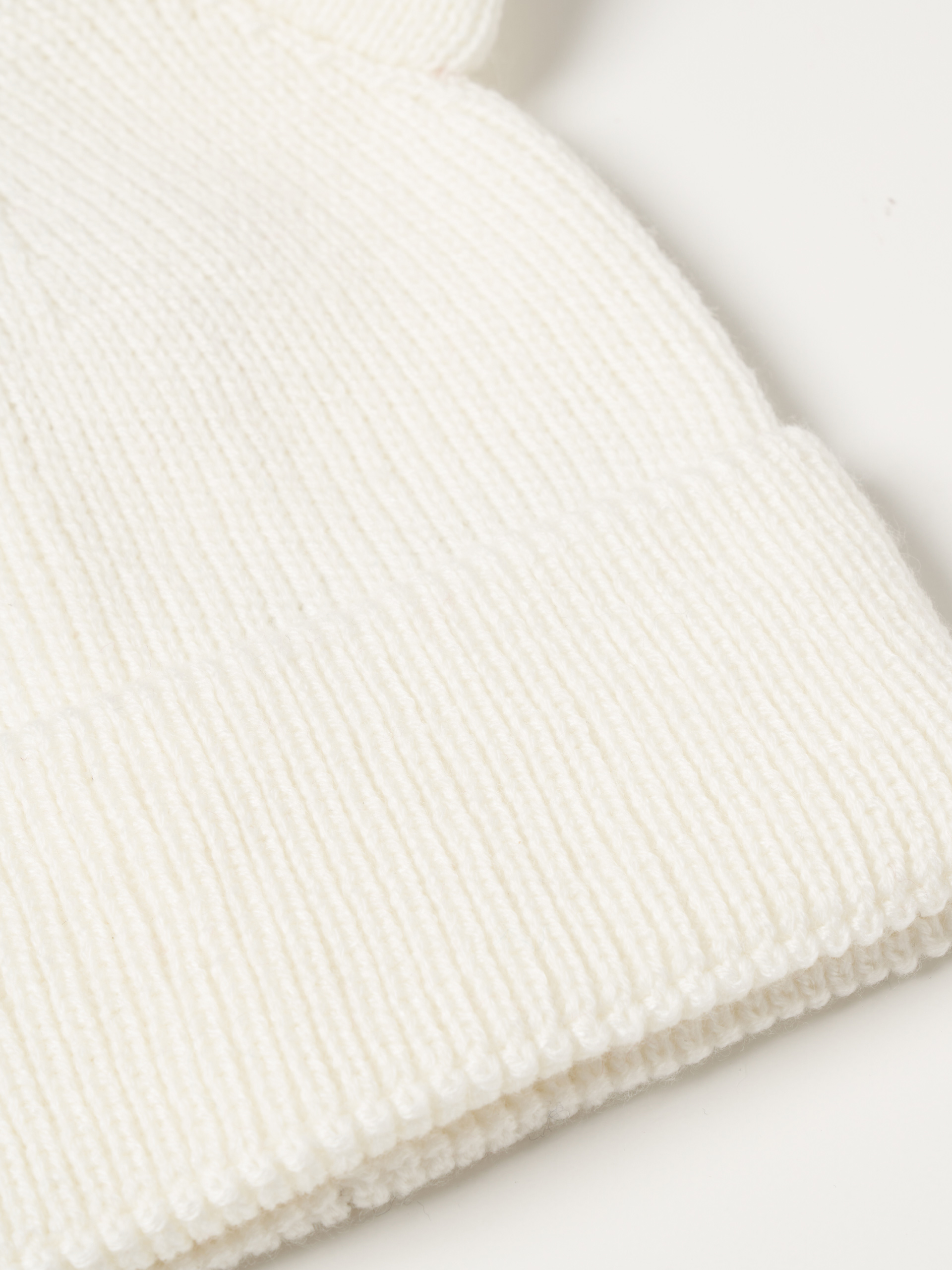 Gorro malha com orelhas