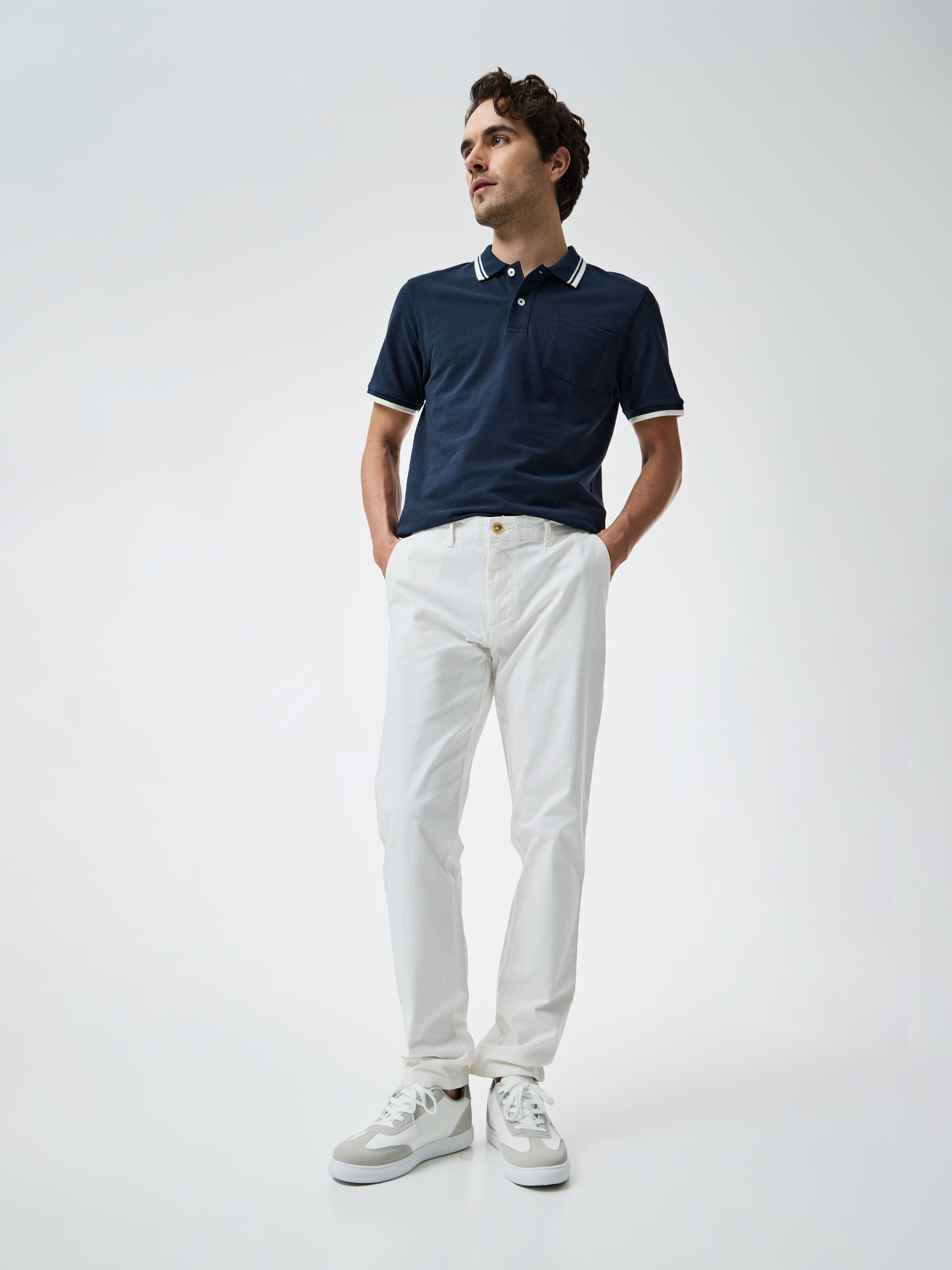 Calças com Corte Slim