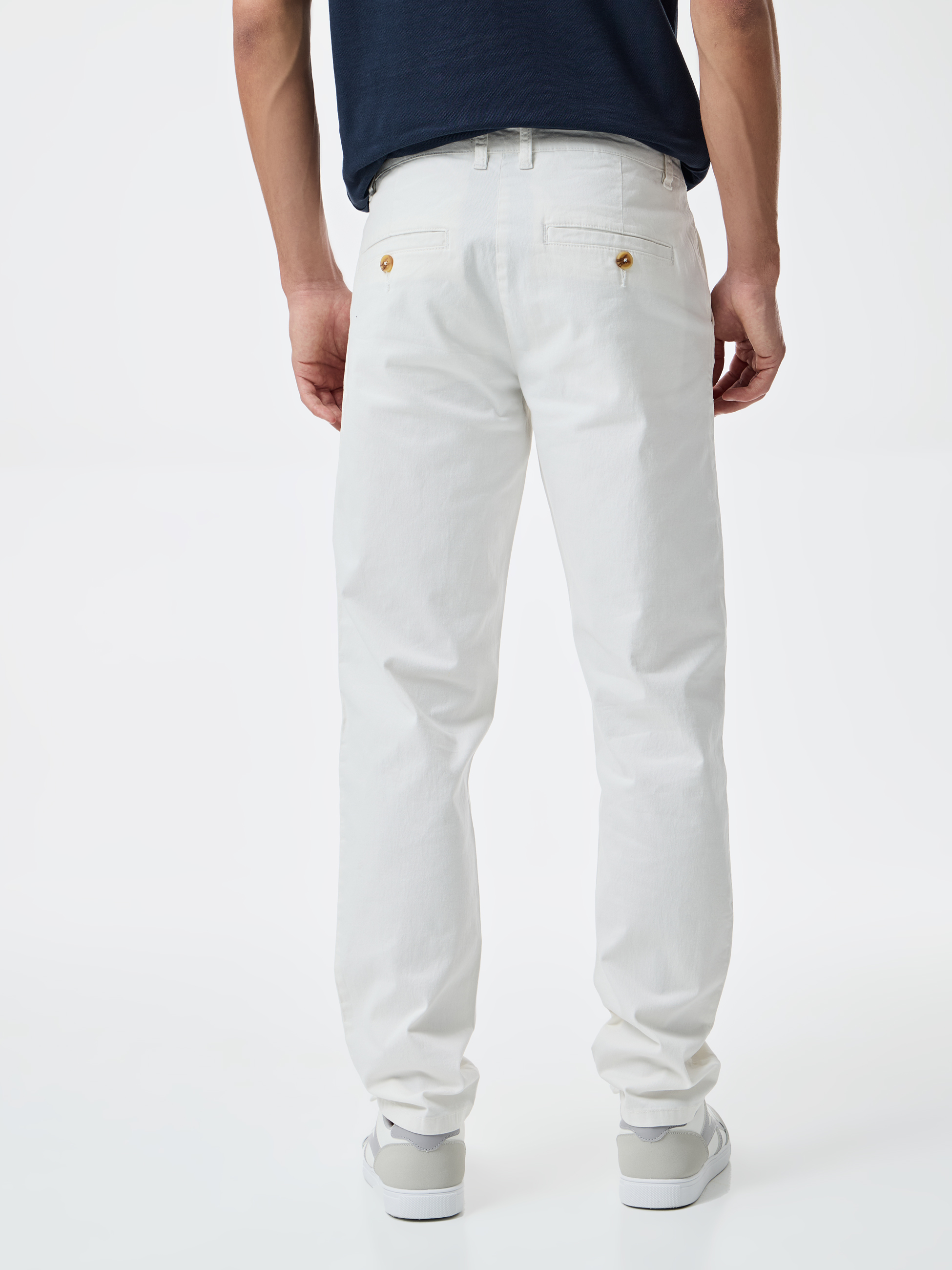 Calças com Corte Slim