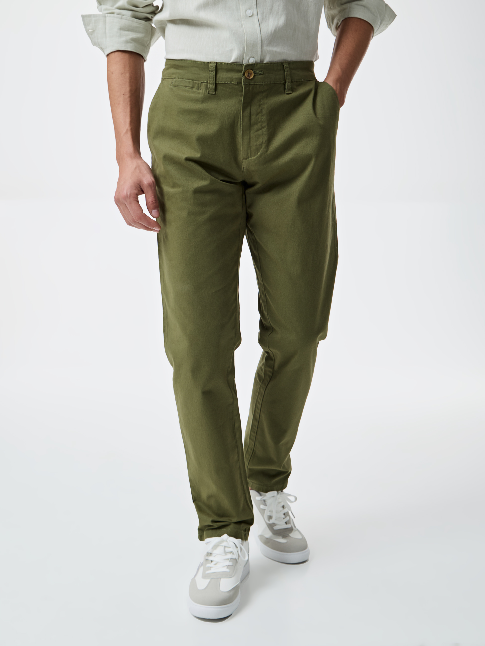 Calças com Corte Slim