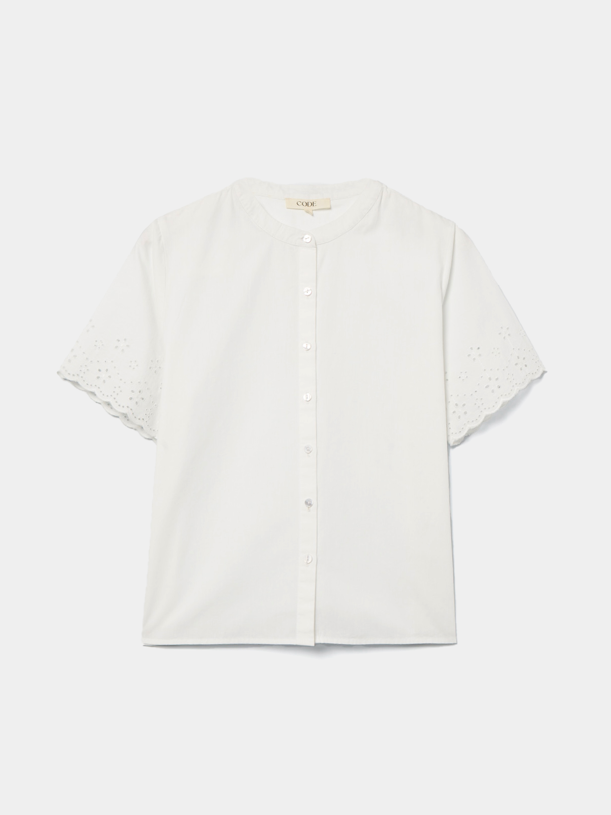 Camisa com bordado inglês