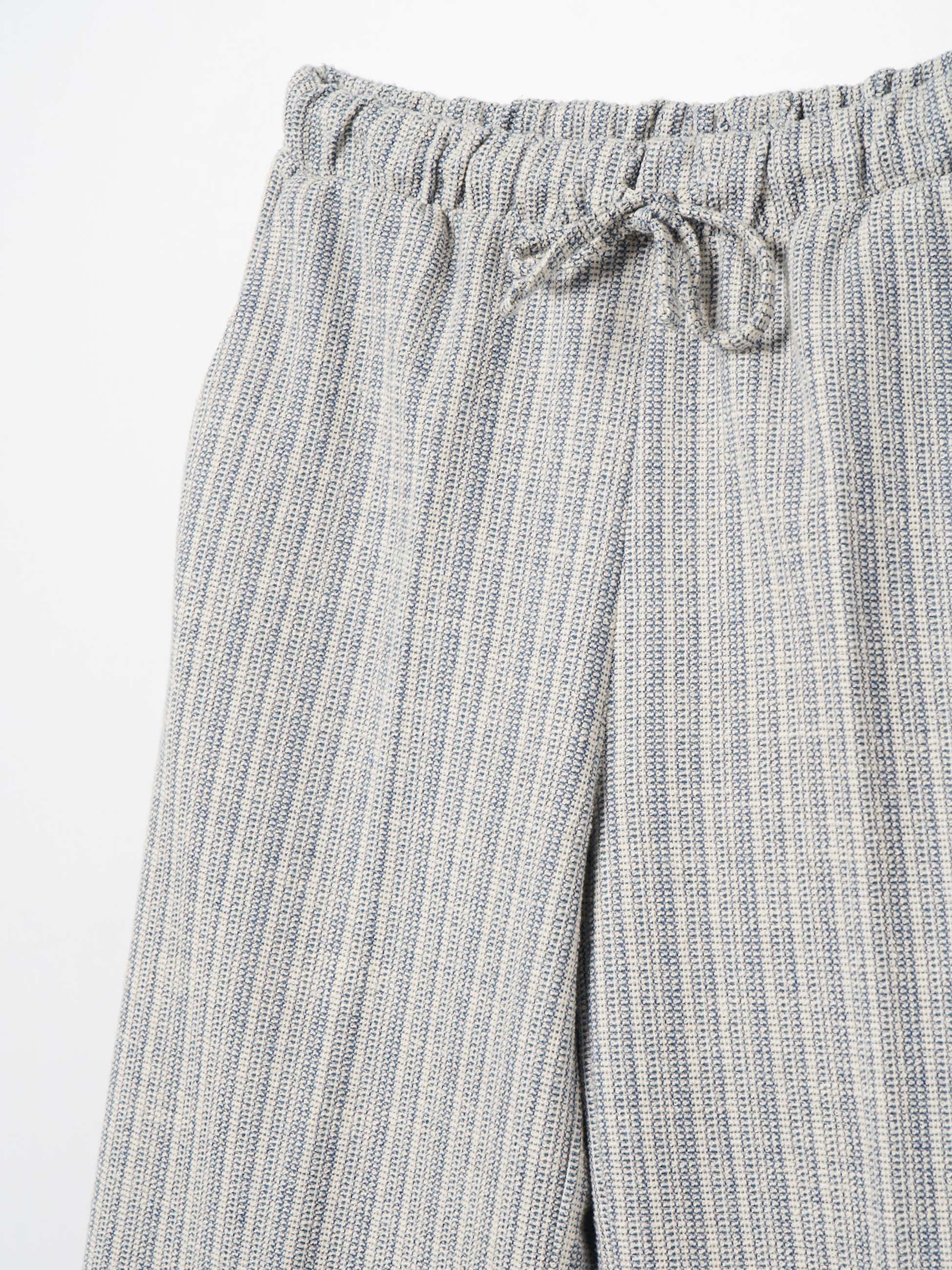 Calças com cintura elástica