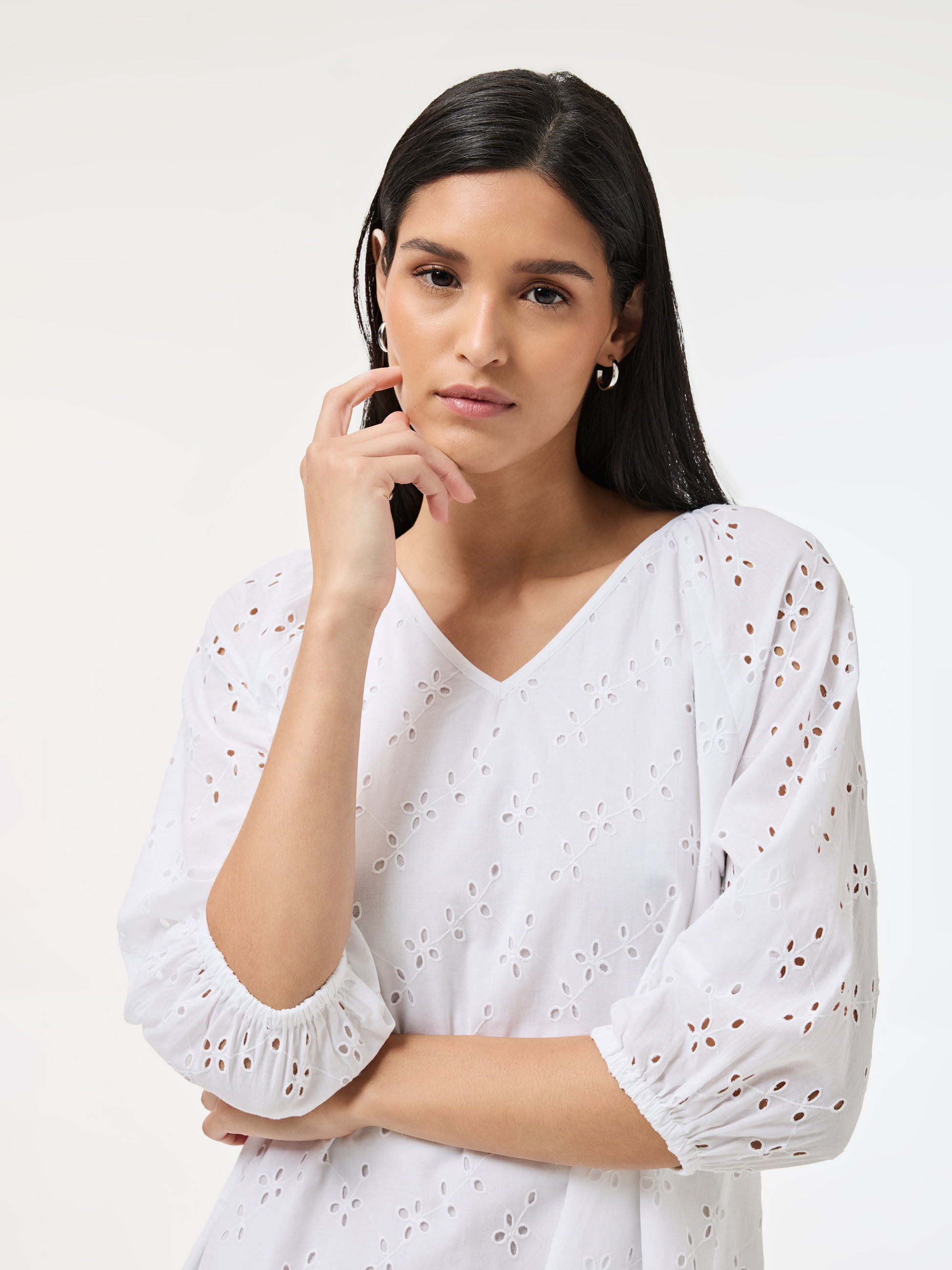 Vestido curto bordado