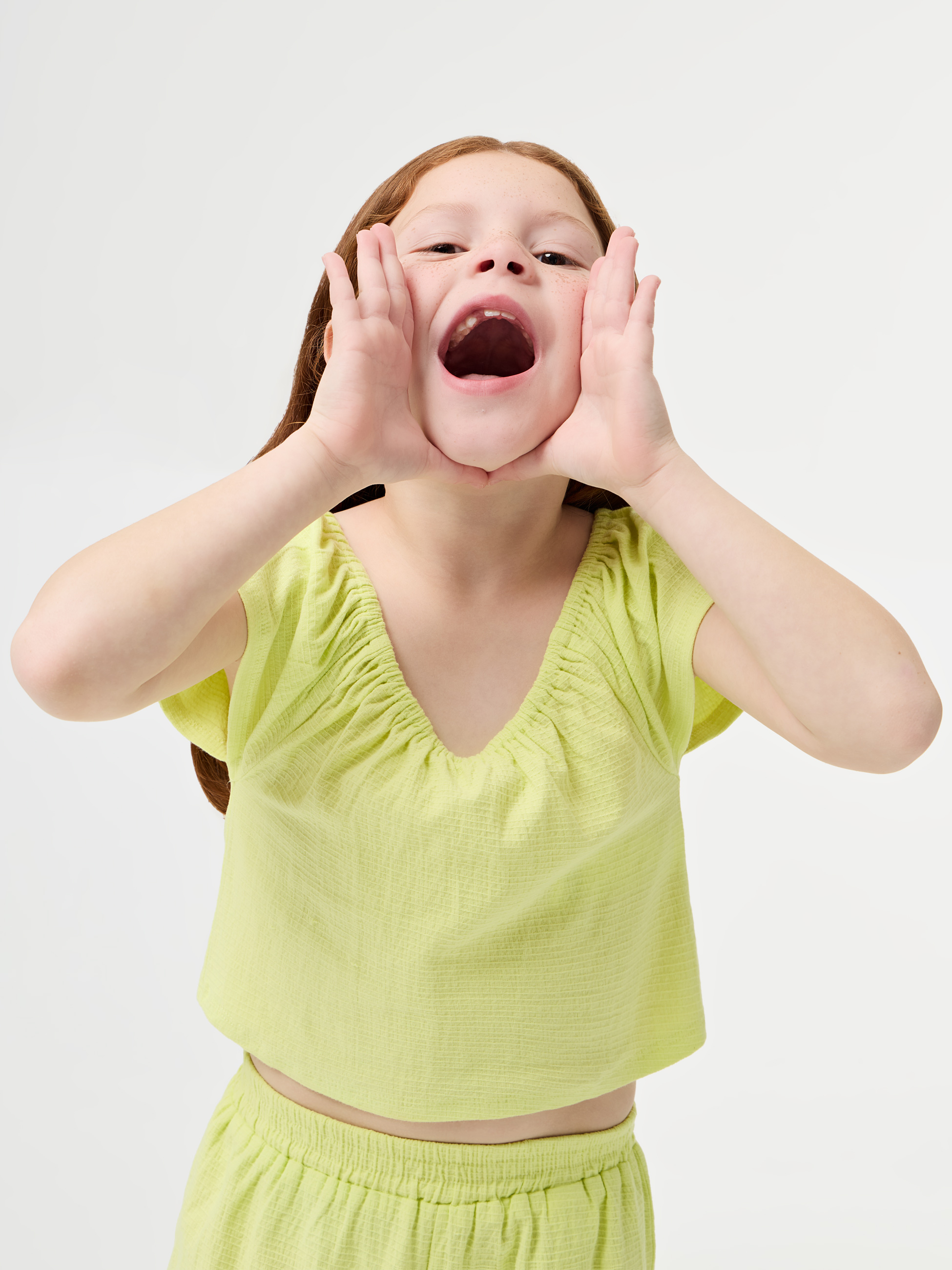 Top com decote ombro a ombro