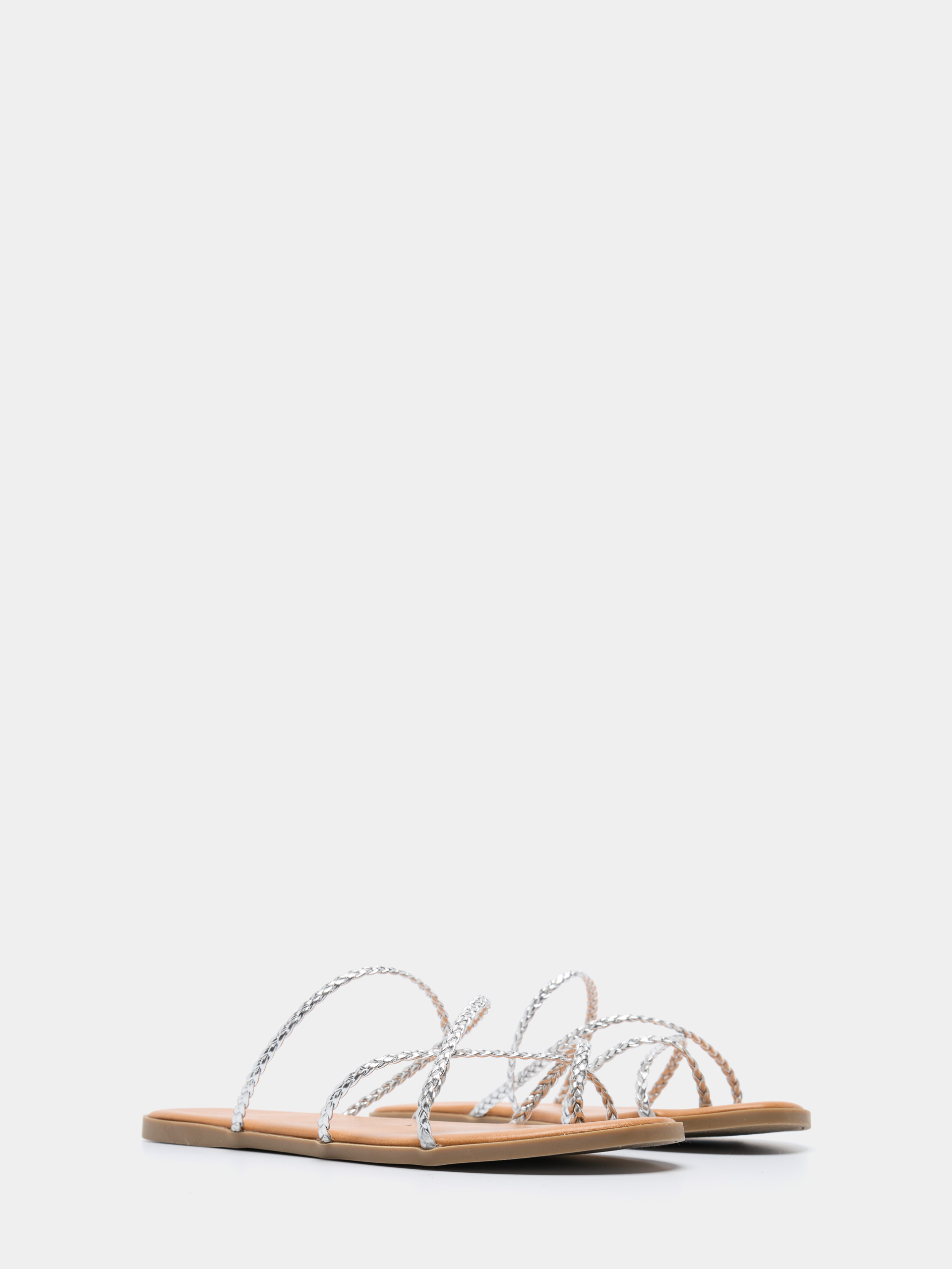 Sandálias entrançadas