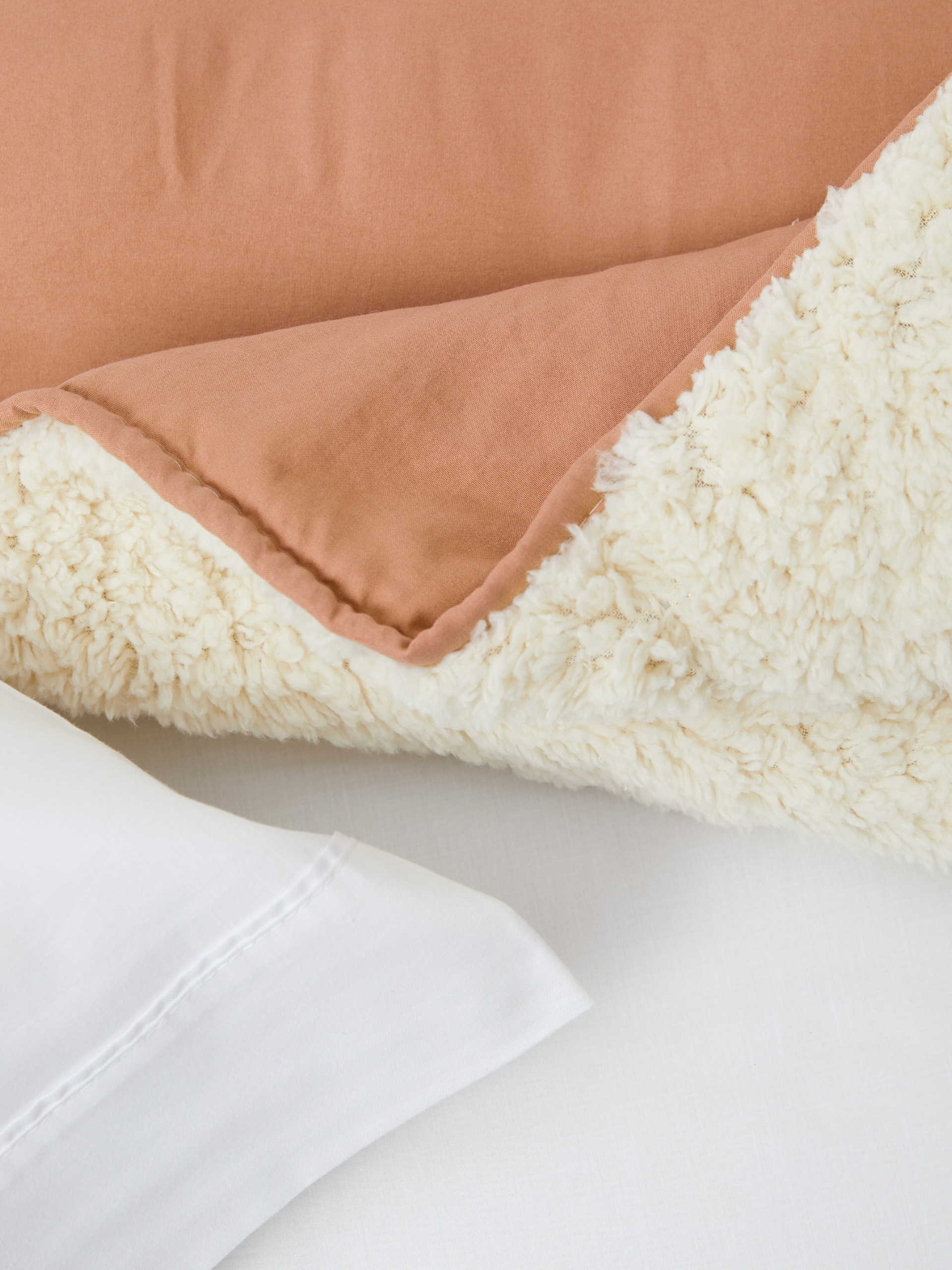 Edredão de casal com sherpa