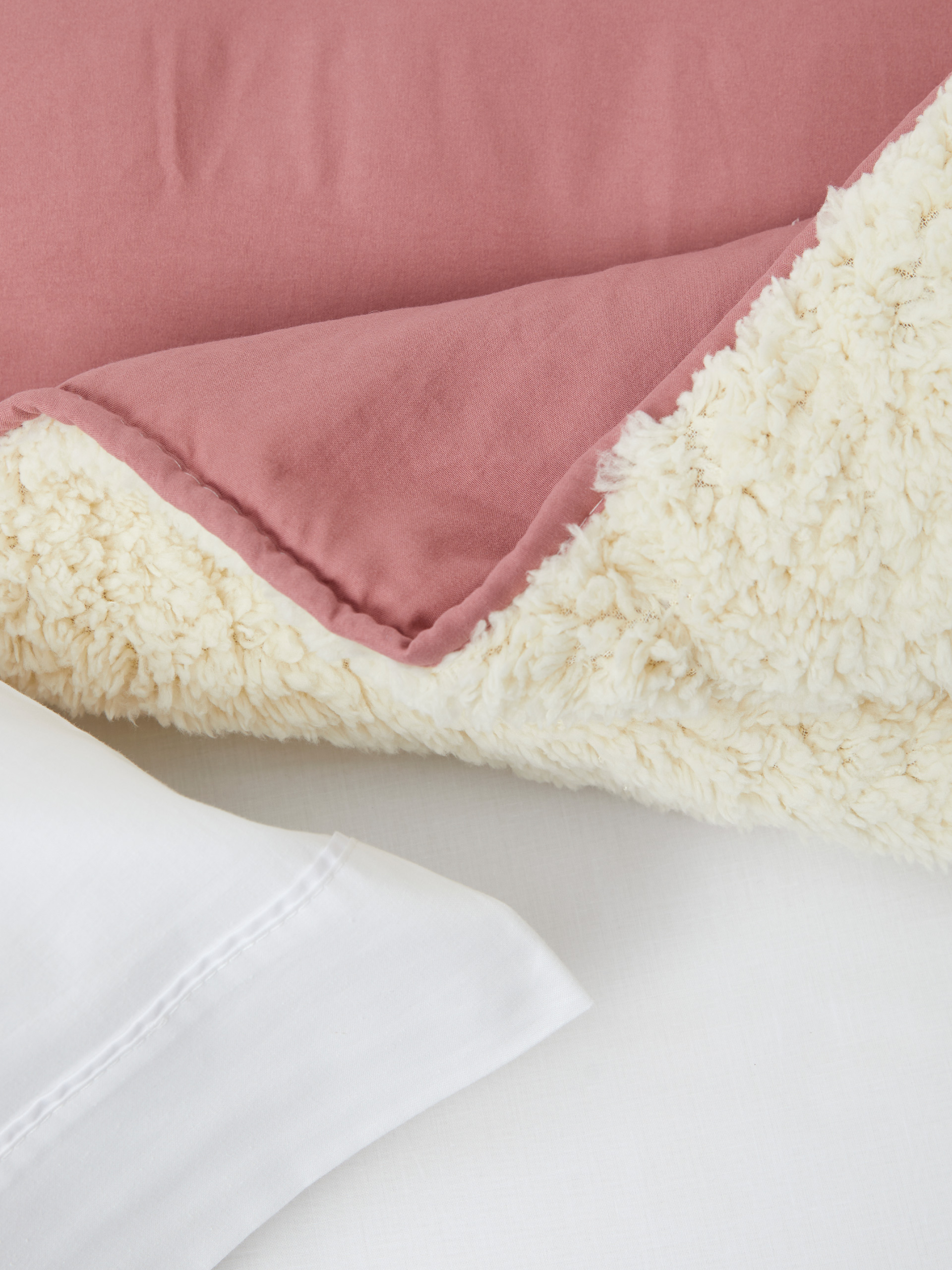 Edredão de casal com sherpa