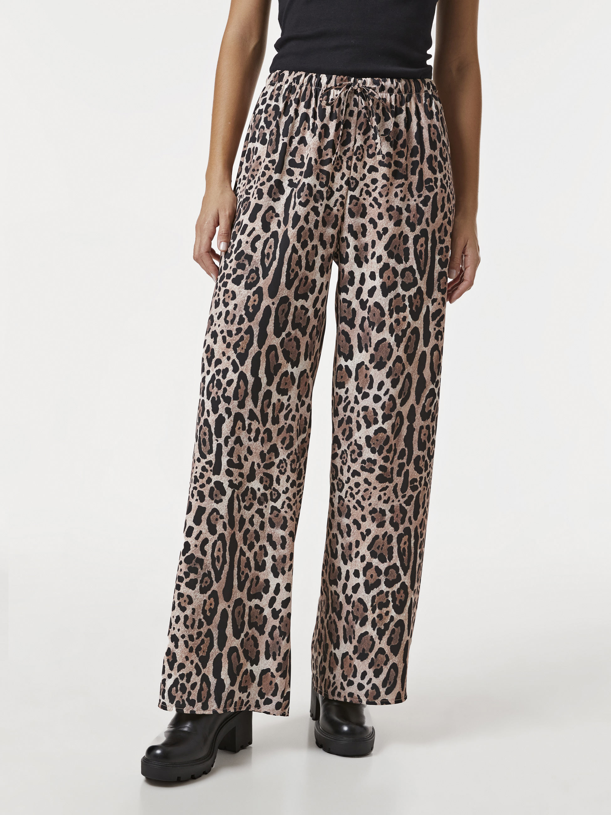 Calças com estampado animal