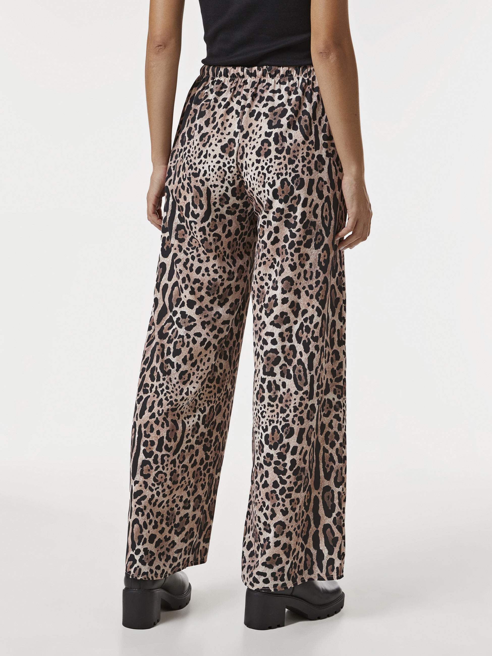 Calças com estampado animal