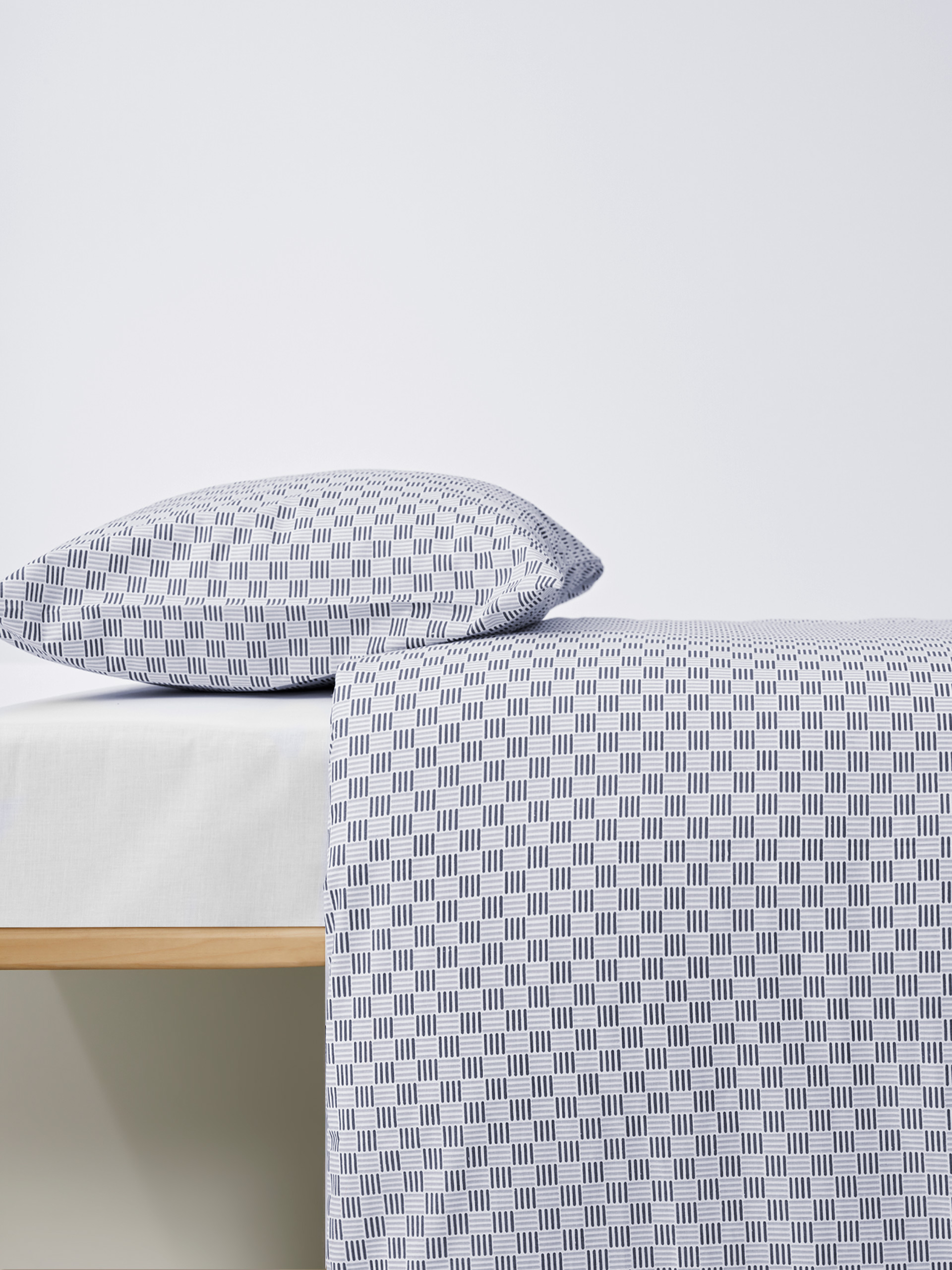 Capa edredão solteiro com padrão