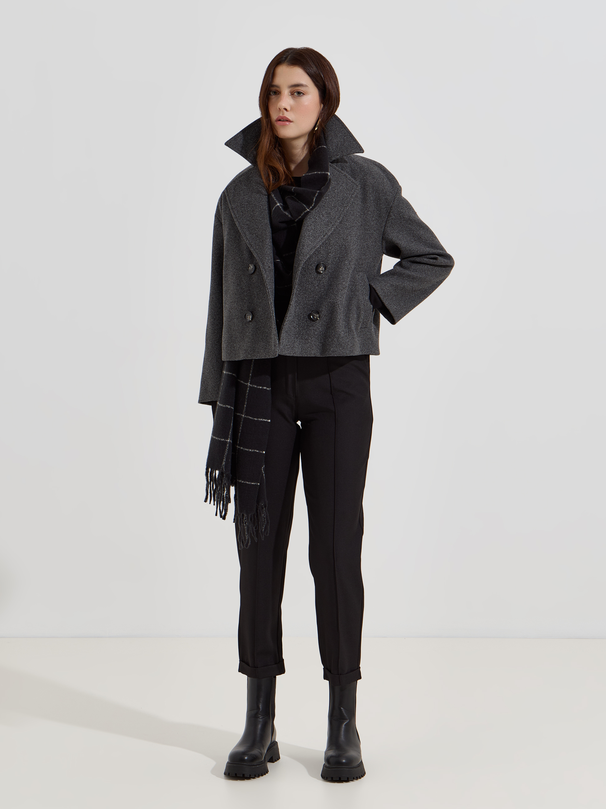 Casaco curto em fazenda