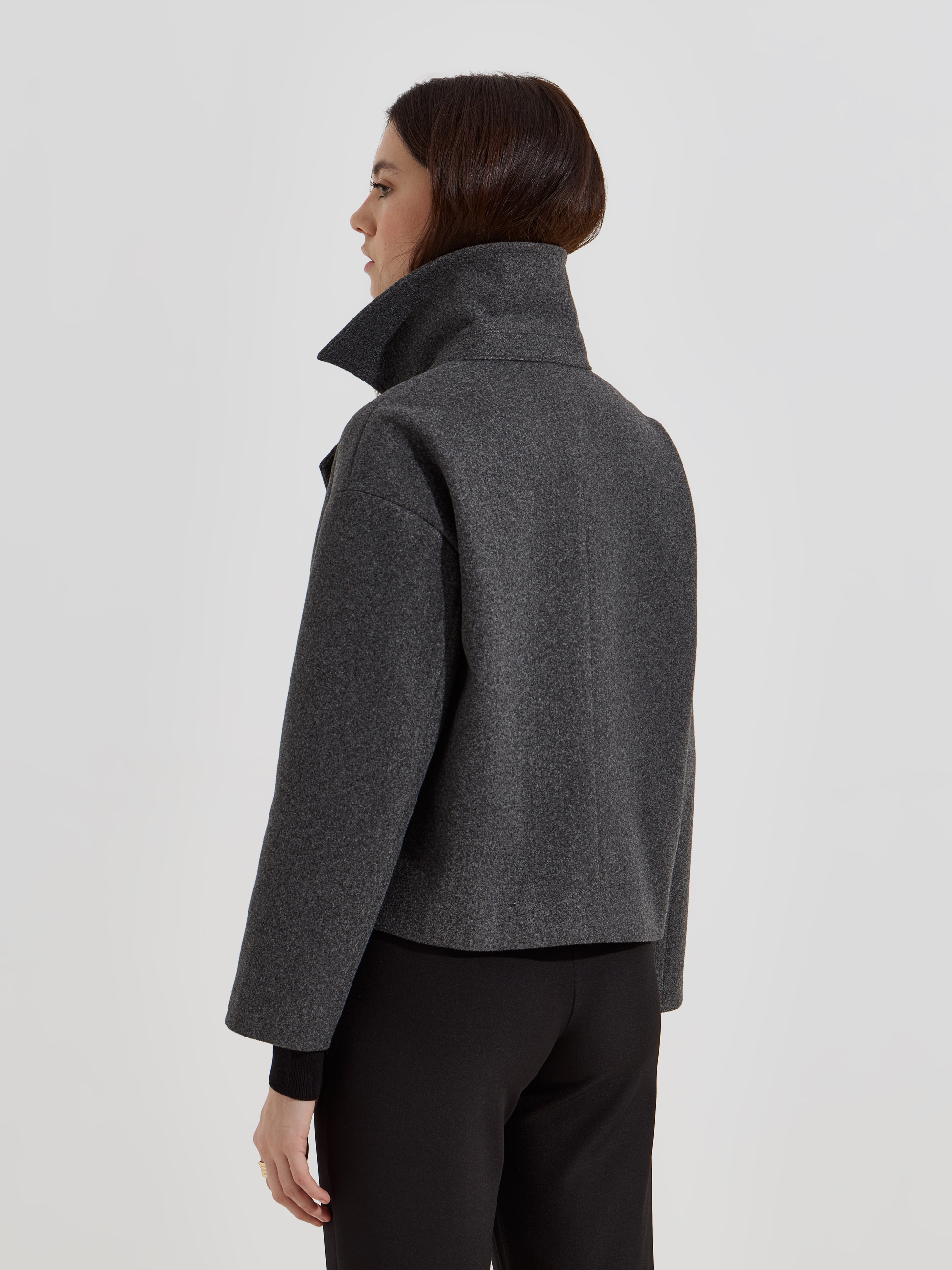 Casaco curto em fazenda