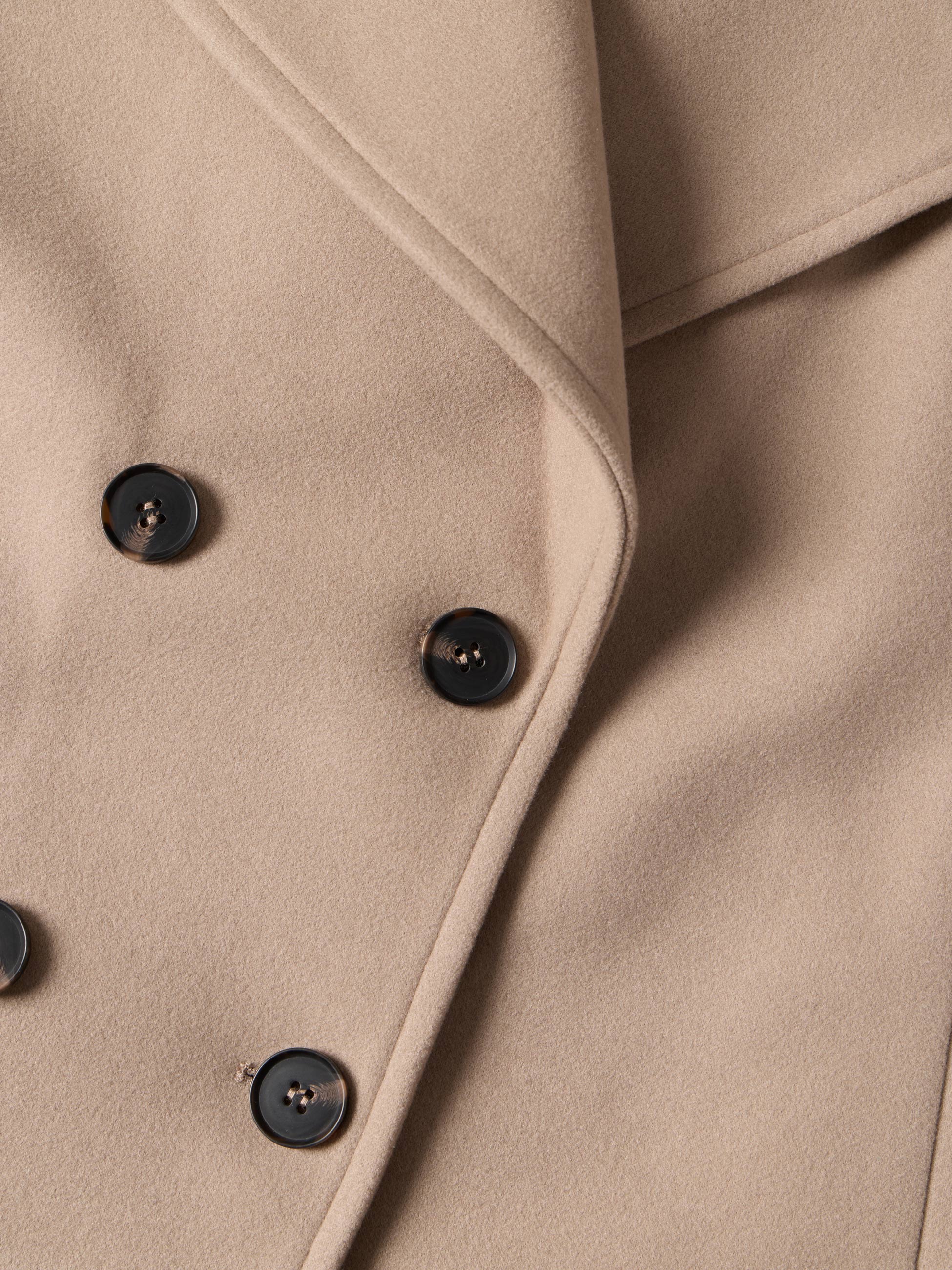 Casaco curto em fazenda