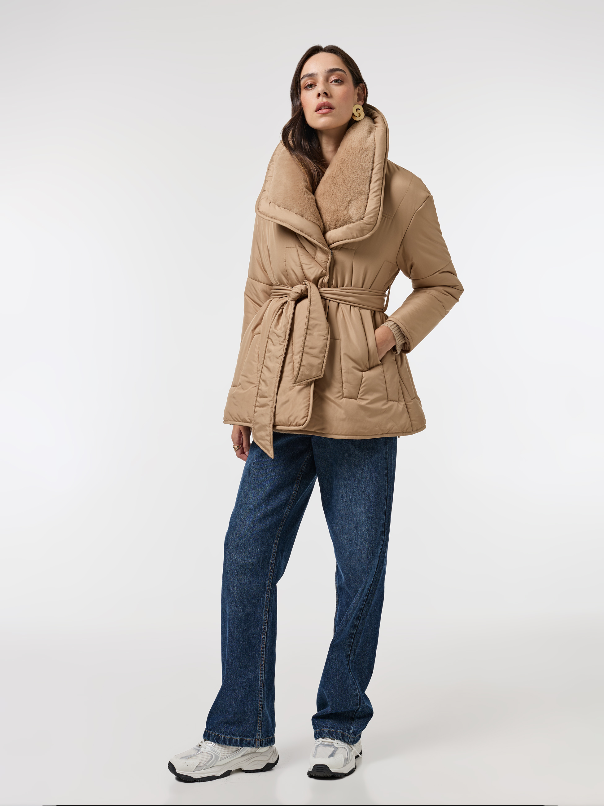 Casaco acolchoado com gola