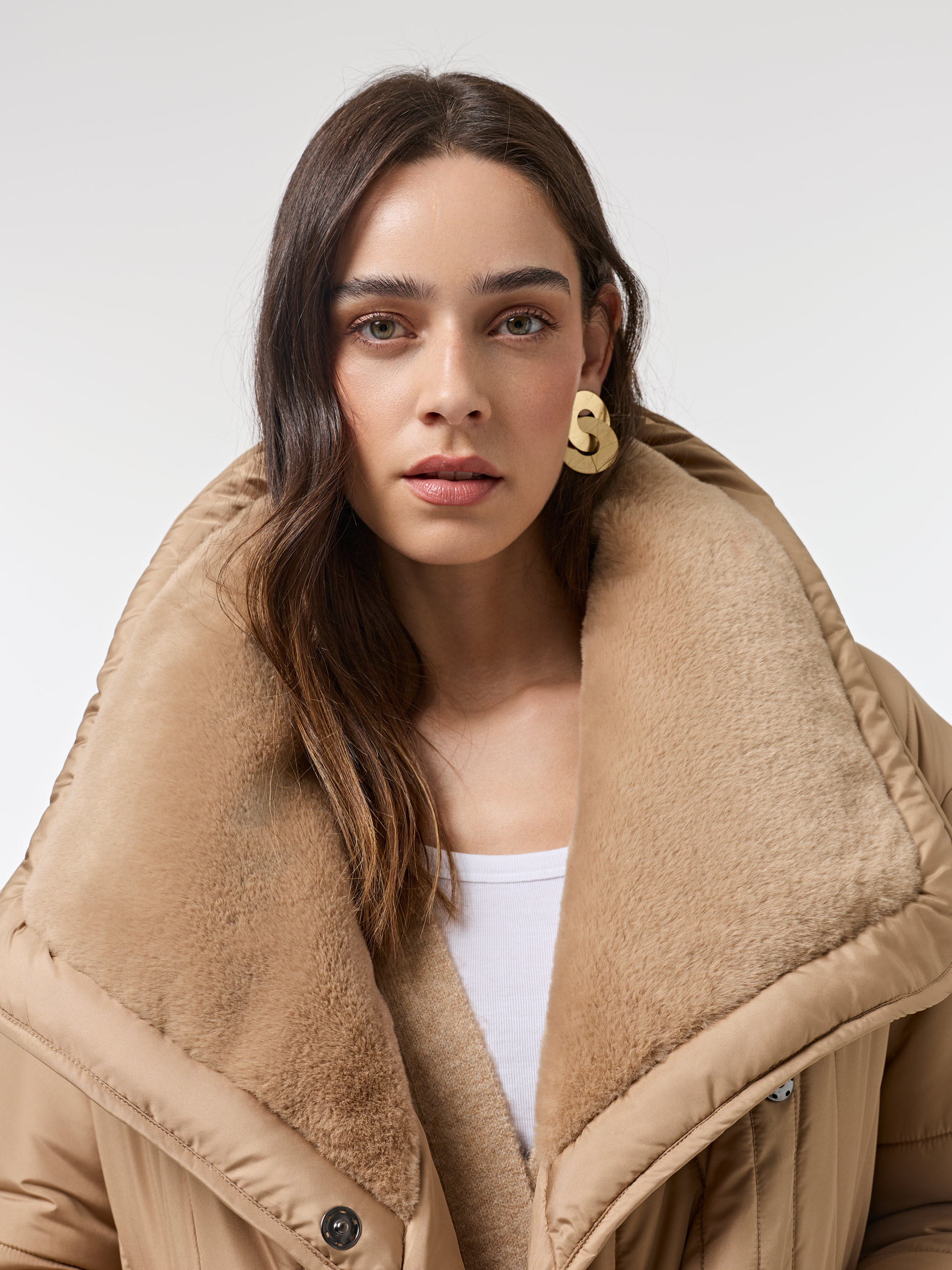 Casaco acolchoado com gola