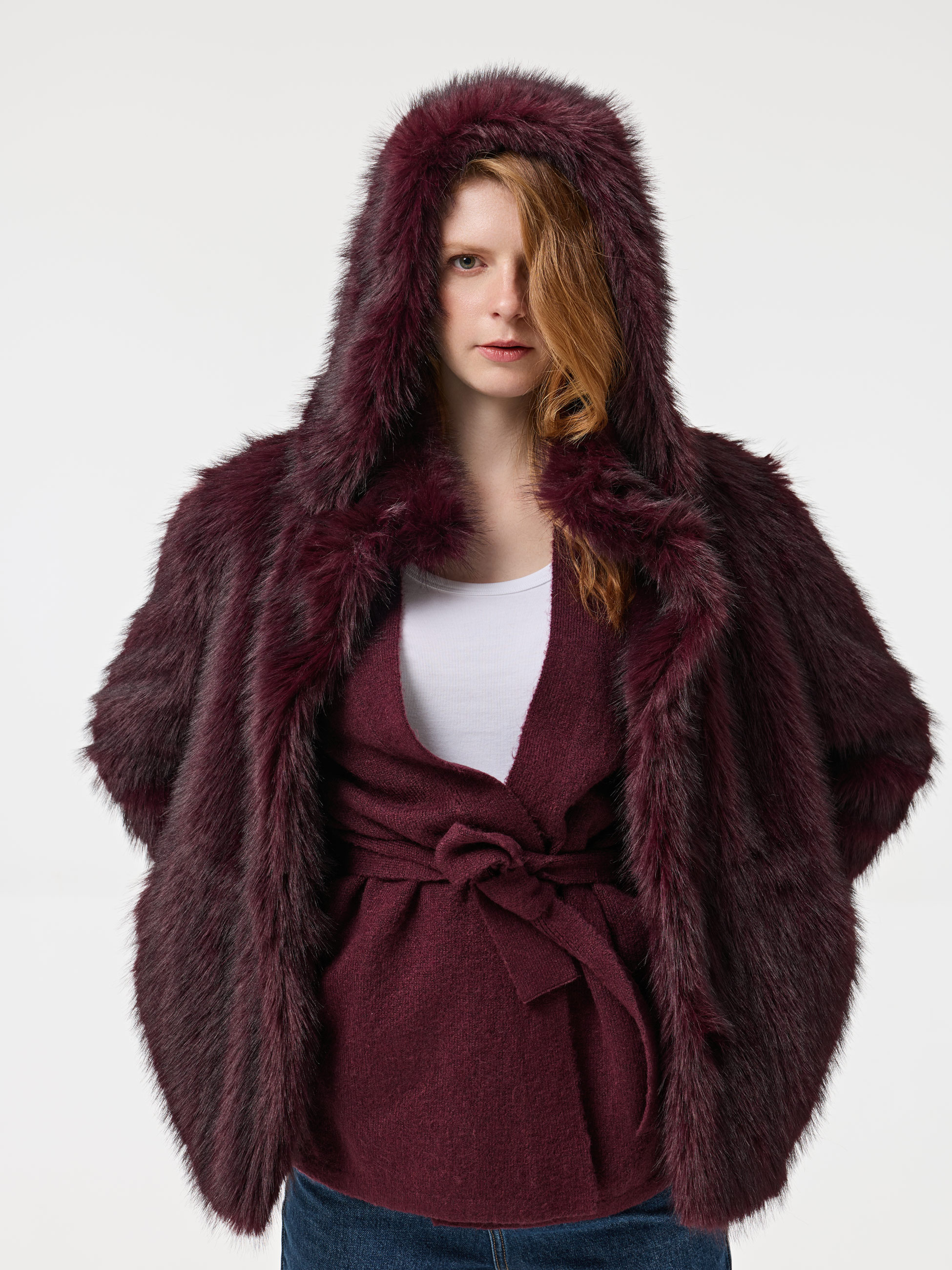 Casaco de pelo com carapuço