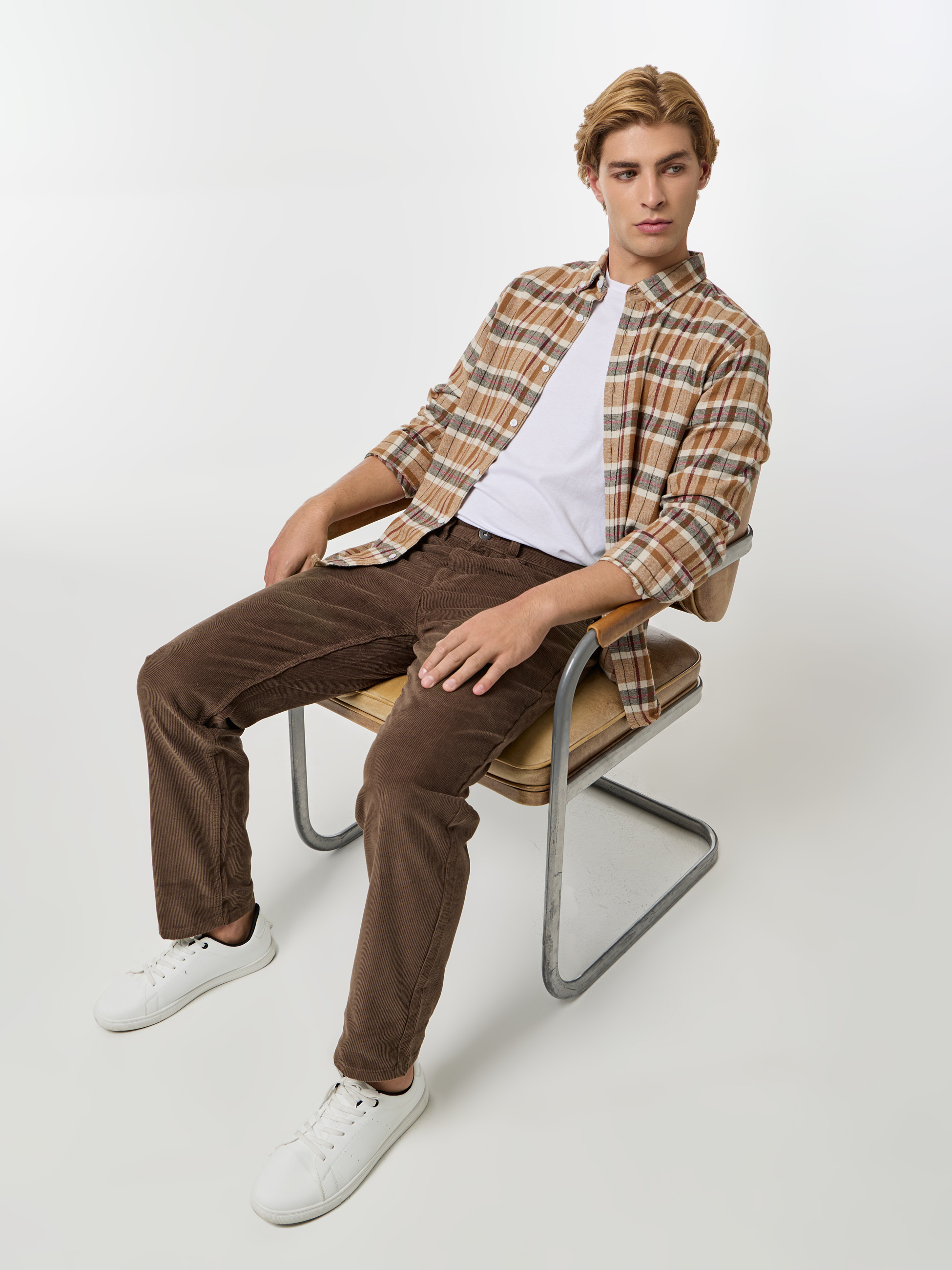 Calças de bombazine