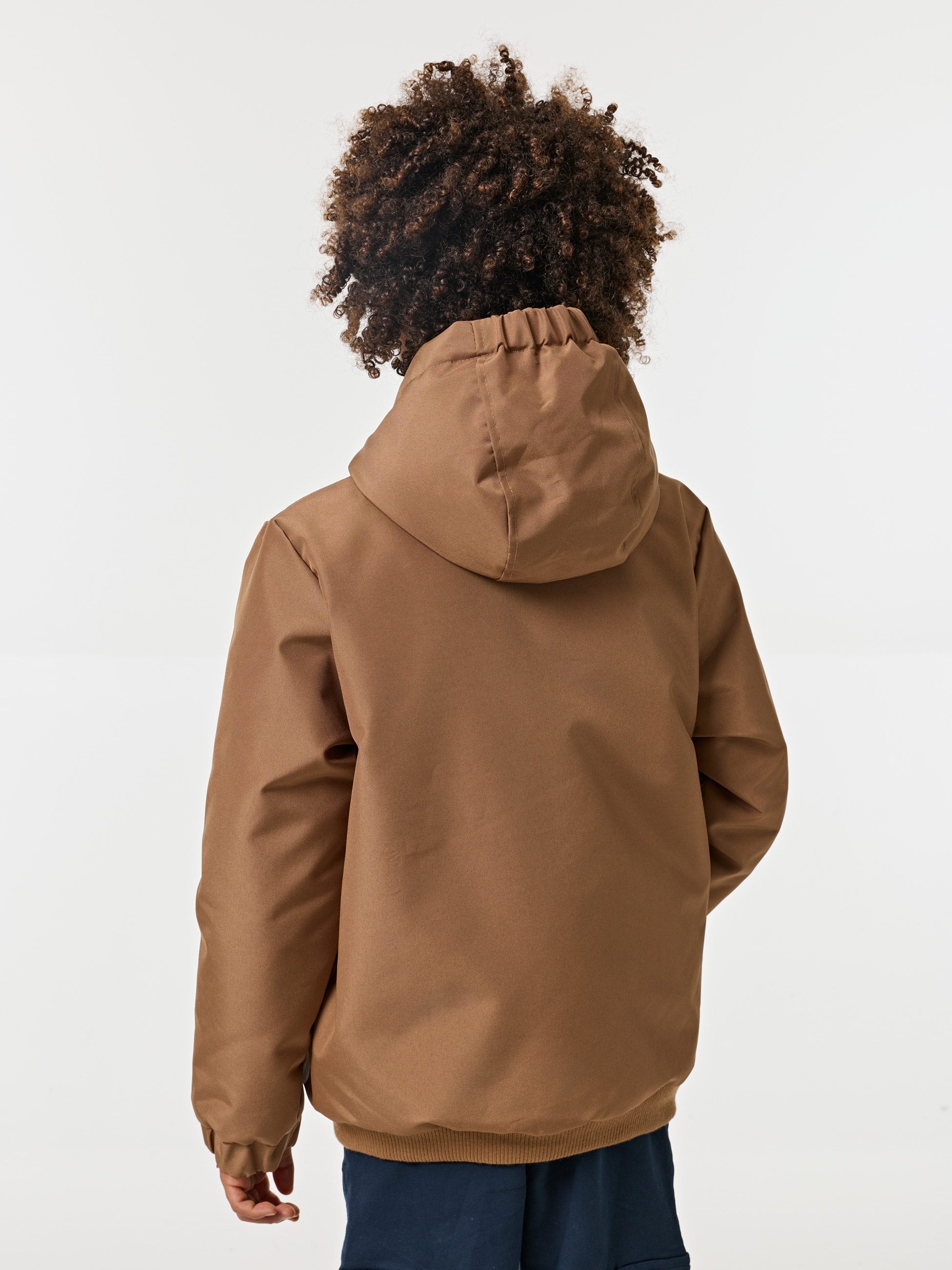 Casaco com carapuço