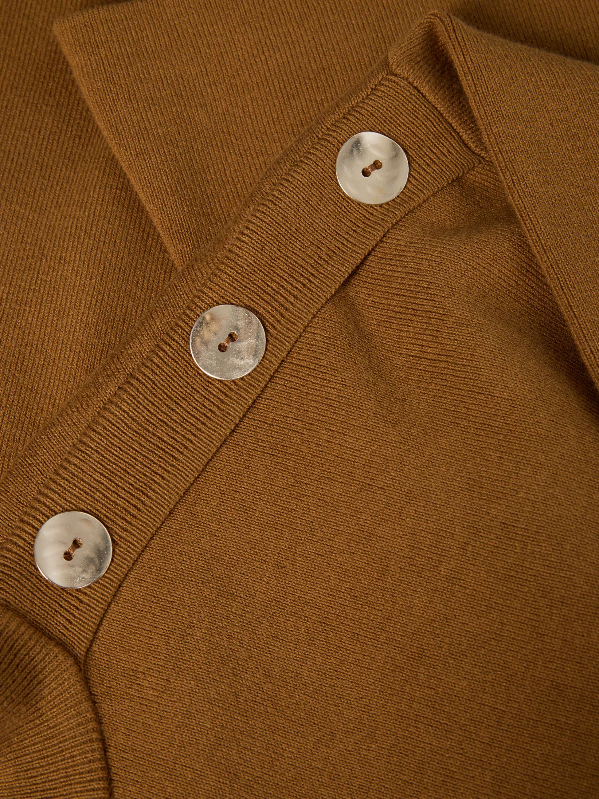 Camisola com botões