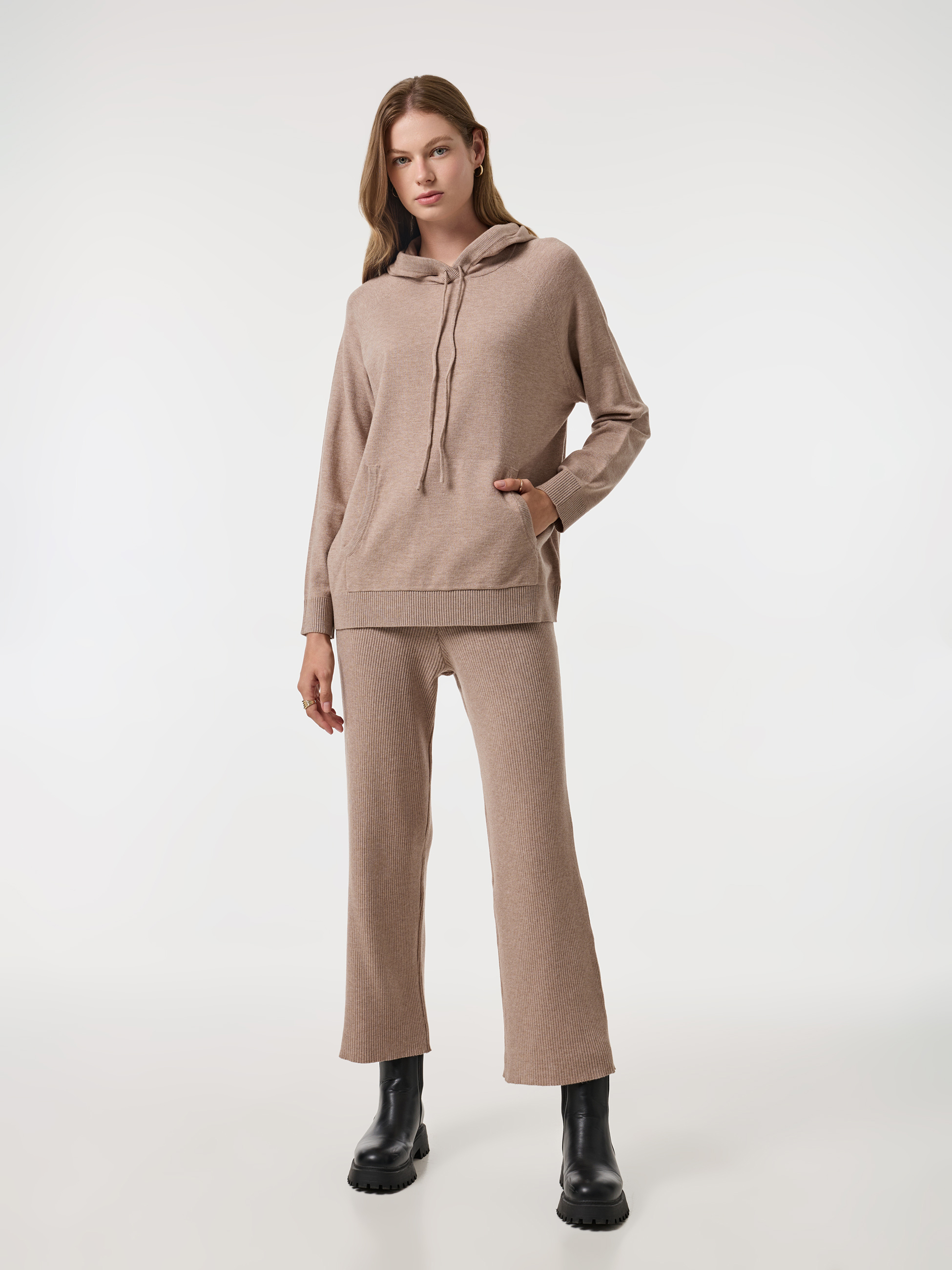 Camisola com carapuço