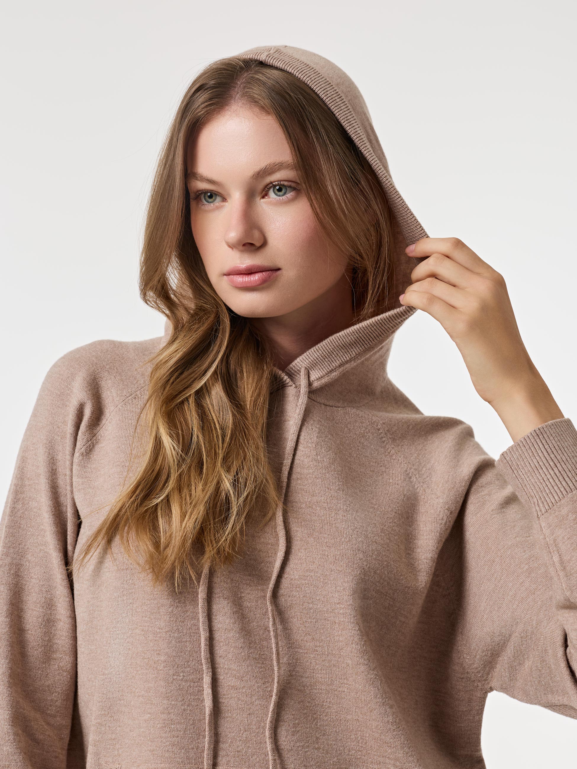 Camisola com carapuço