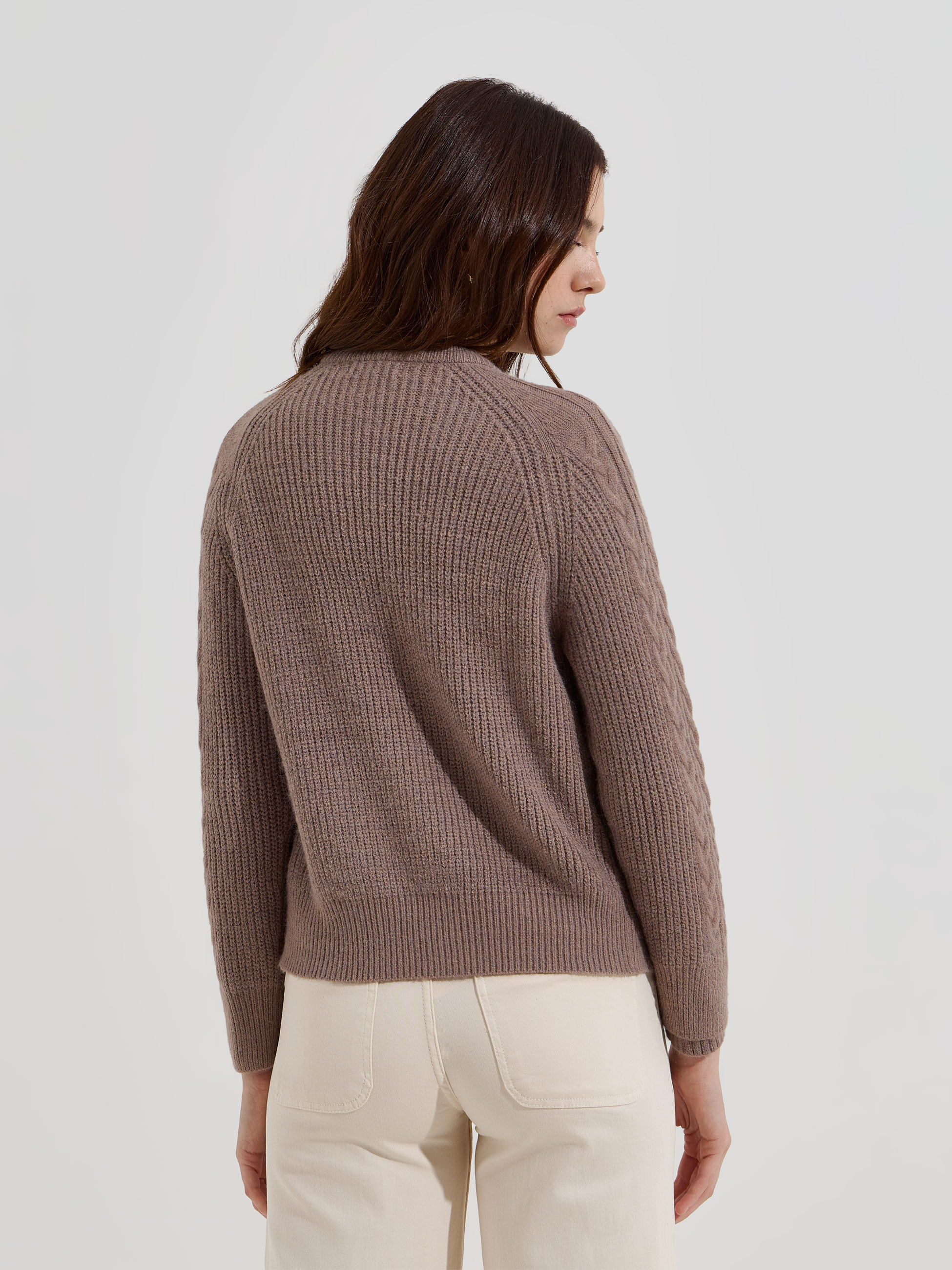 Casaco de malha entrançada