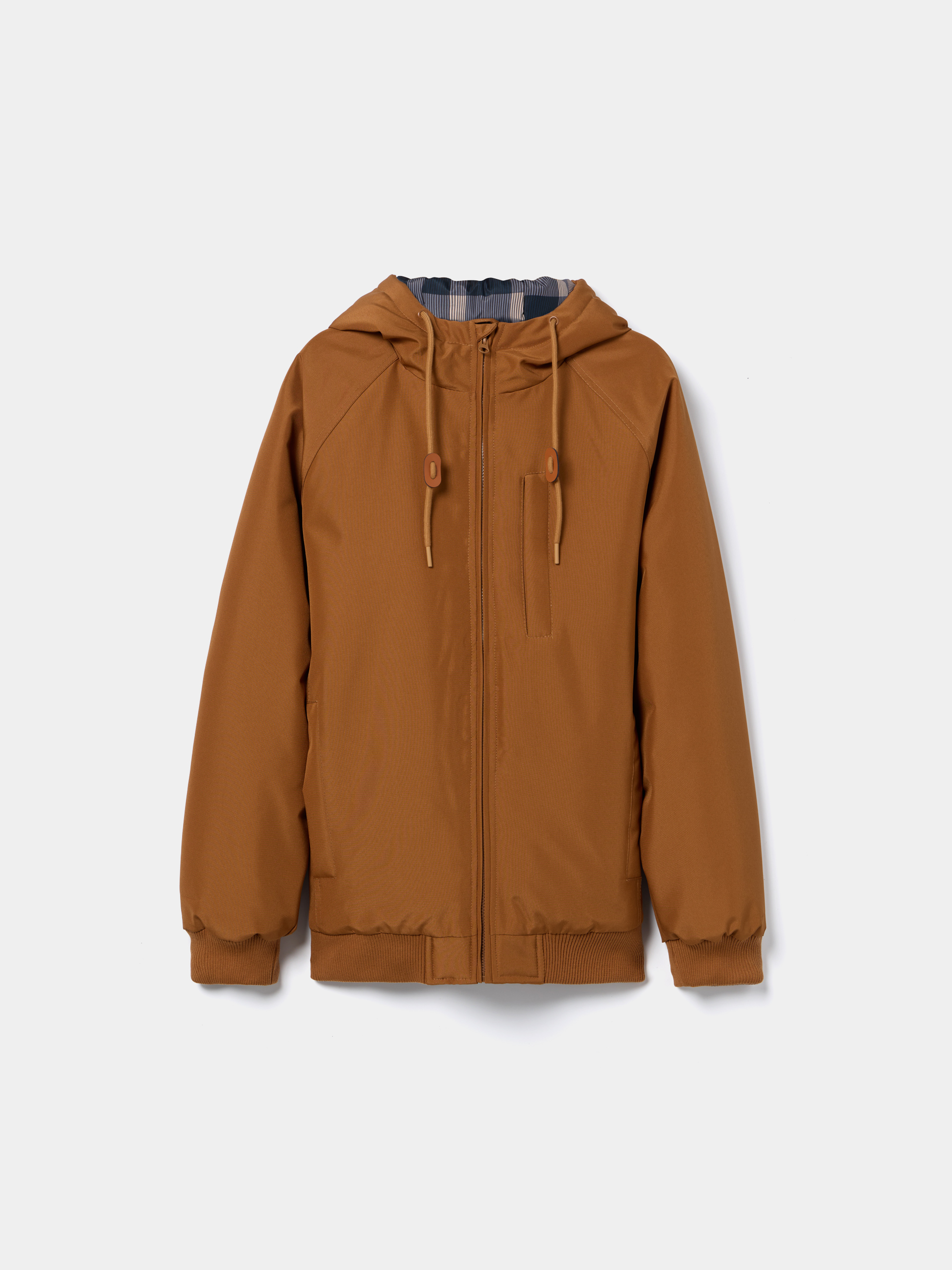 Casaco com carapuço