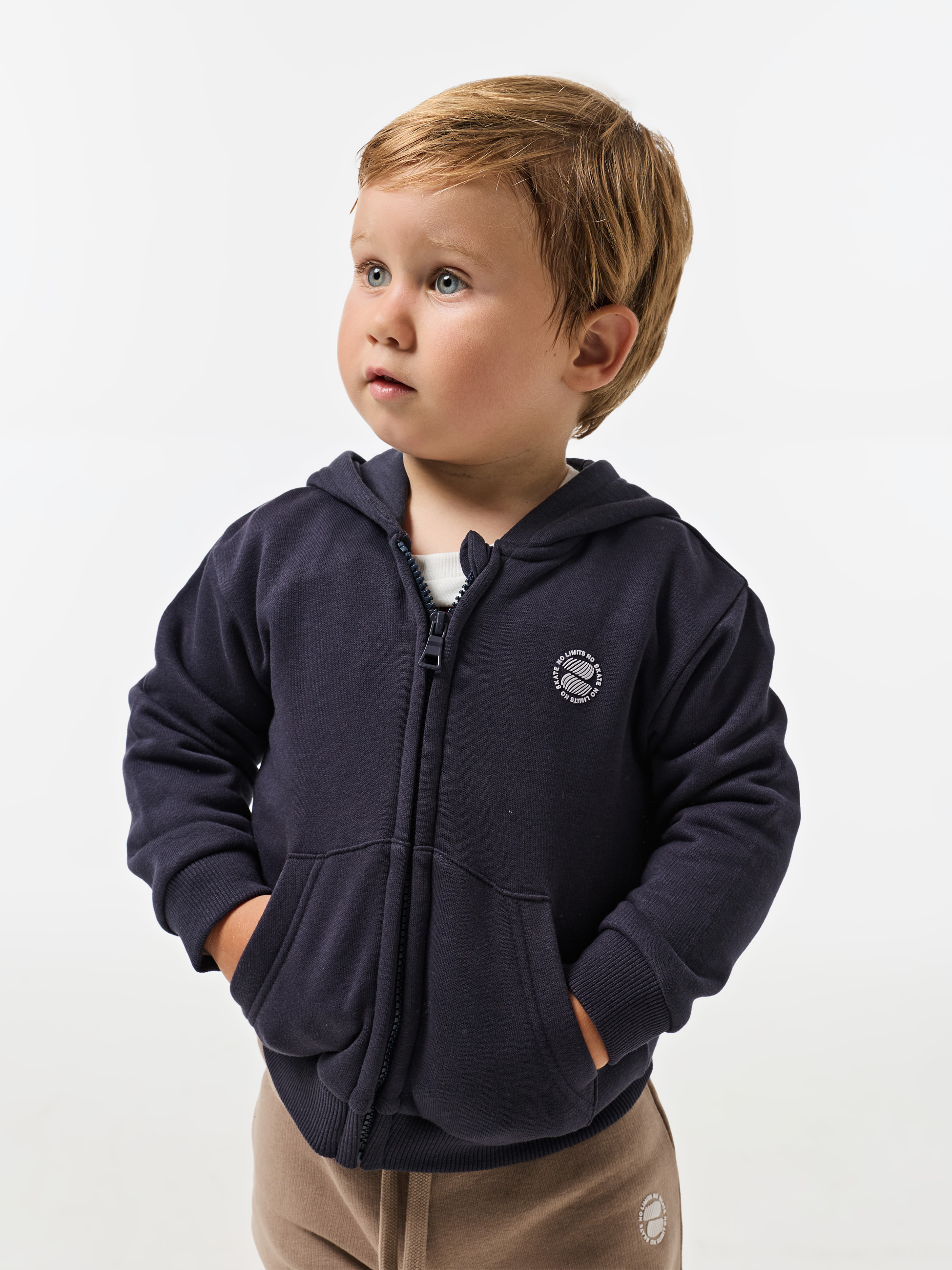 Casaco com carapuço