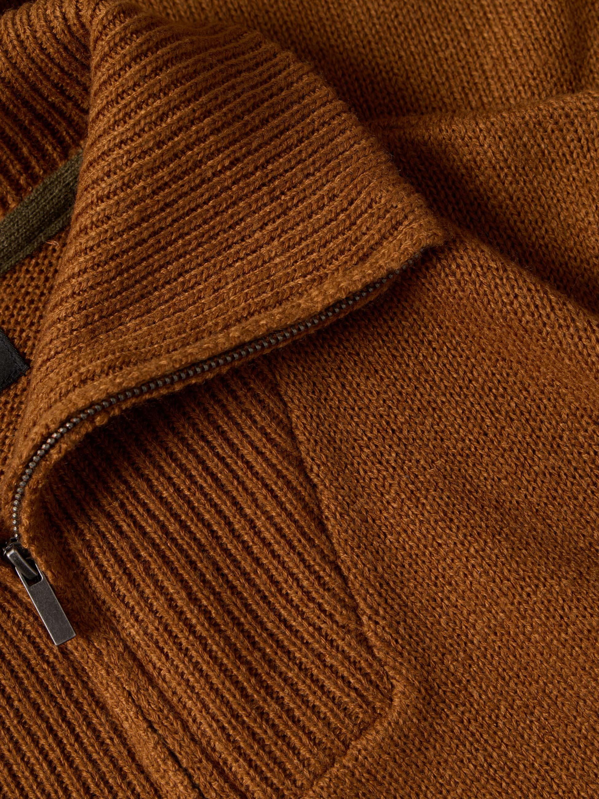 Camisola de malha com gola