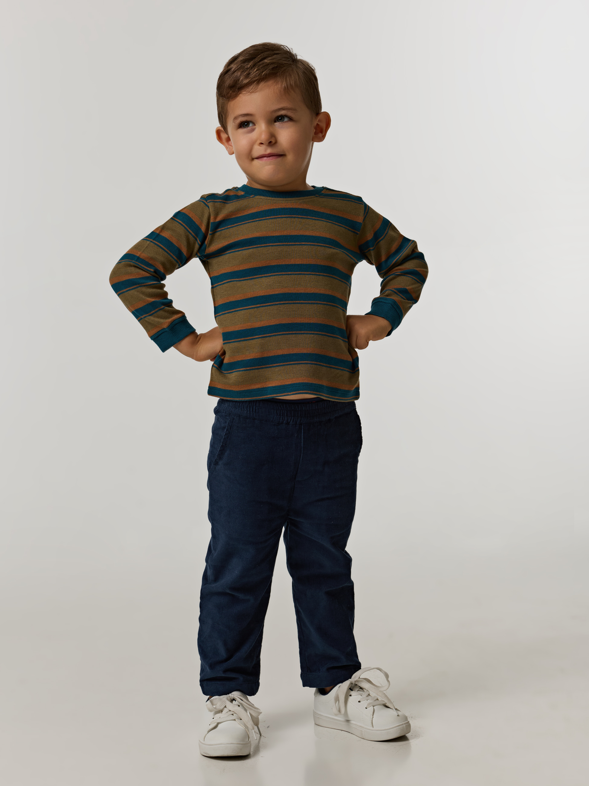 Calças de bombazine