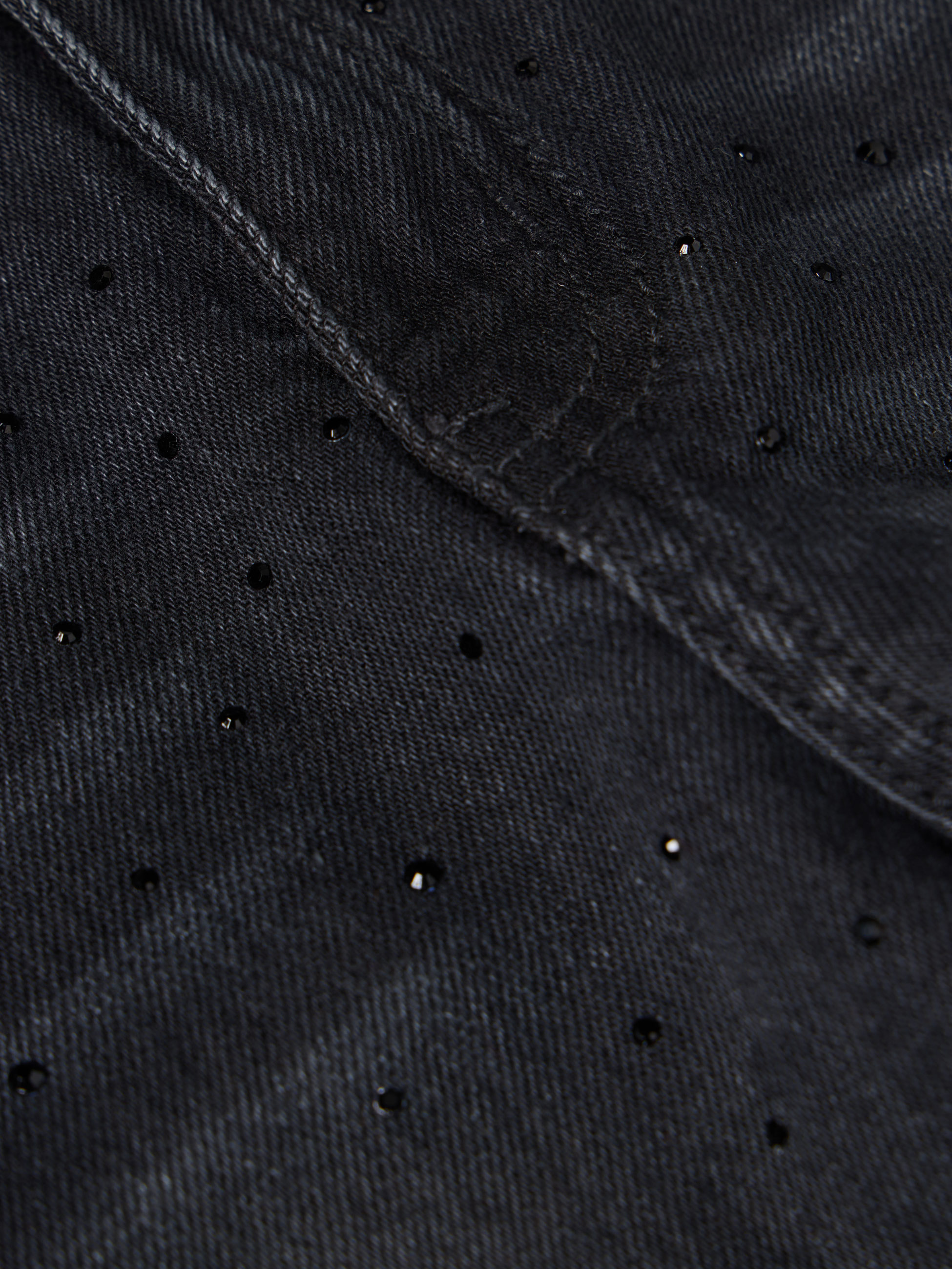 Calças com brilhantes