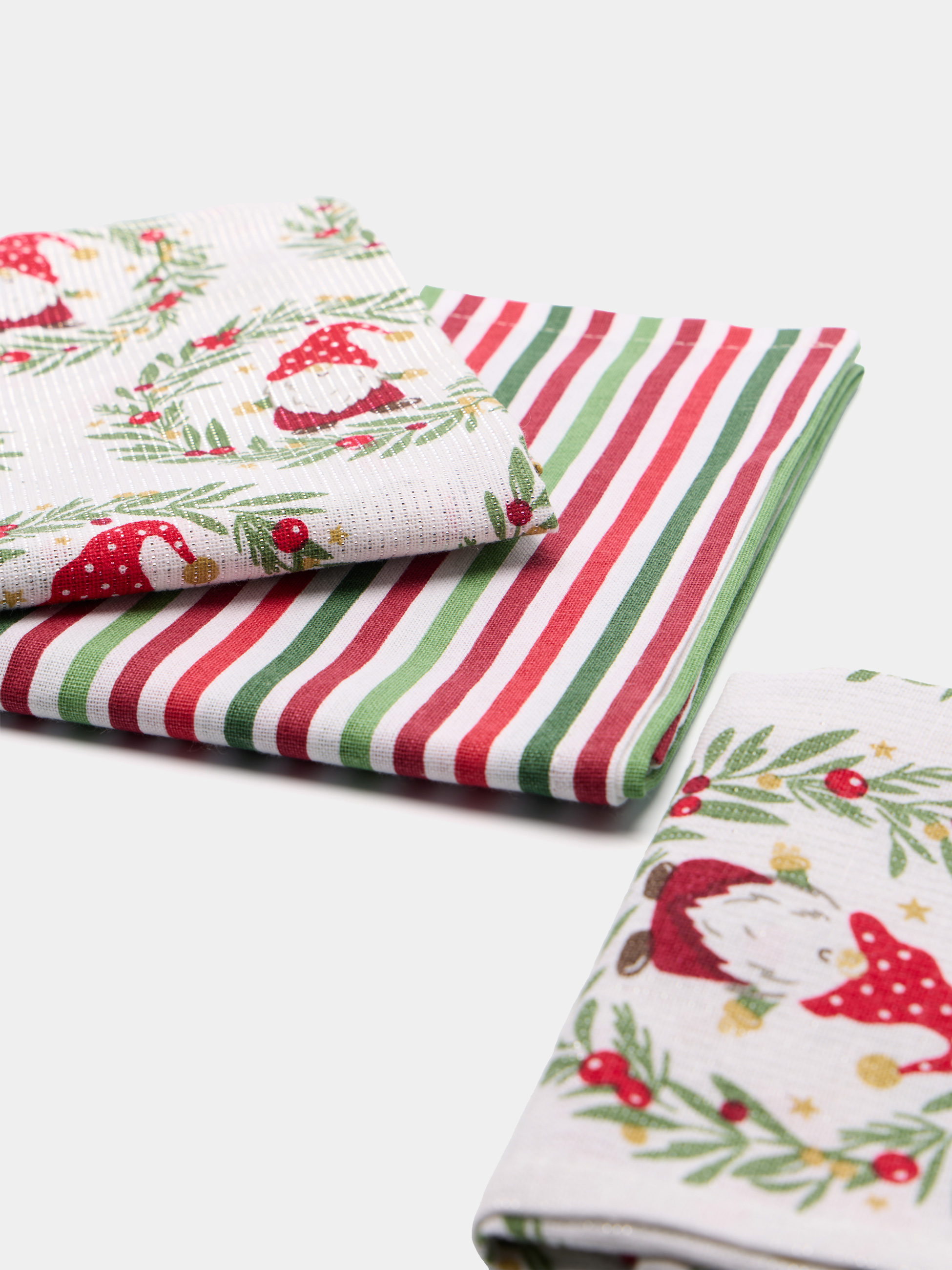 Cesto com 3 panos de Natal