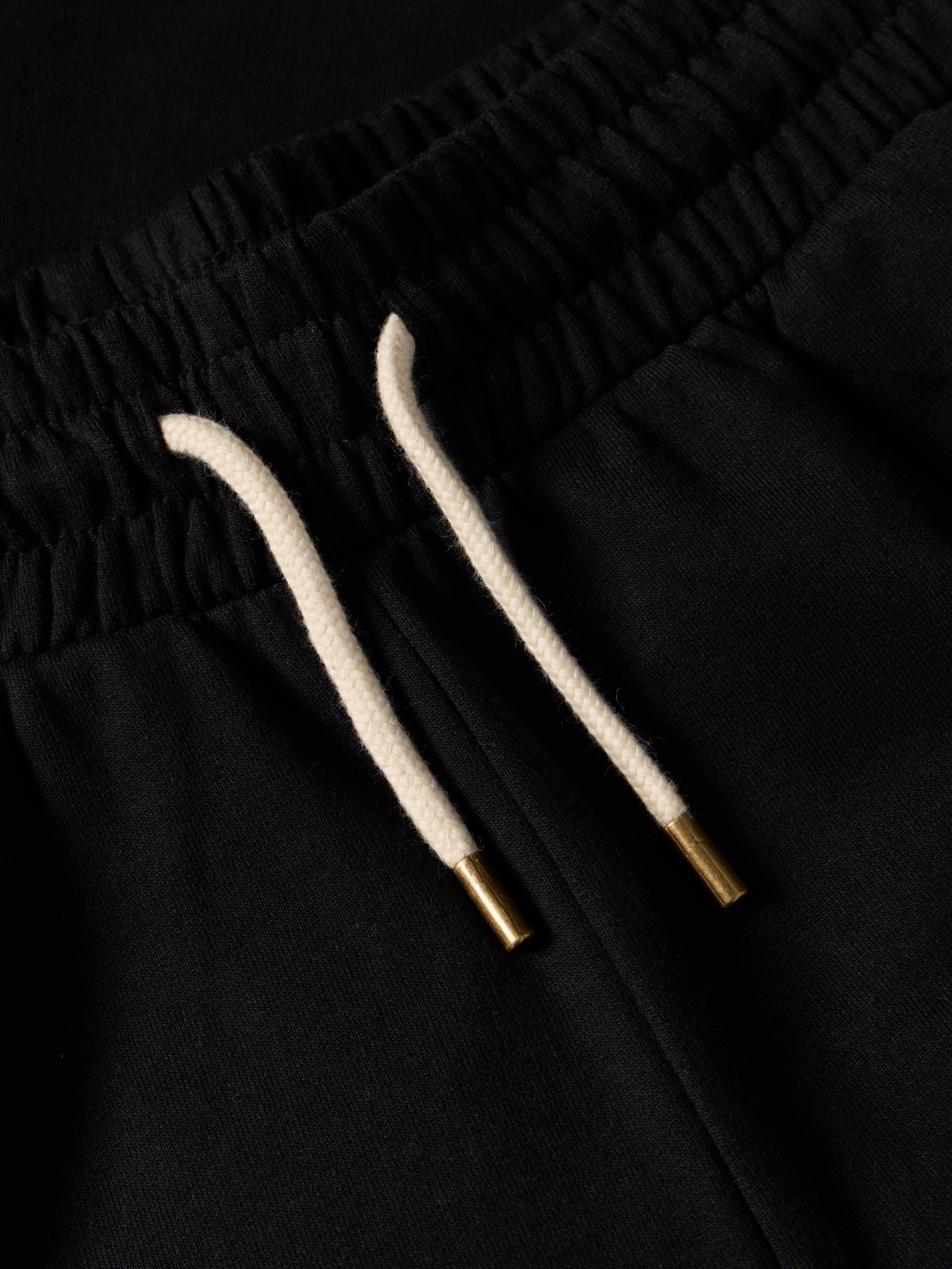 Calças com risca lateral