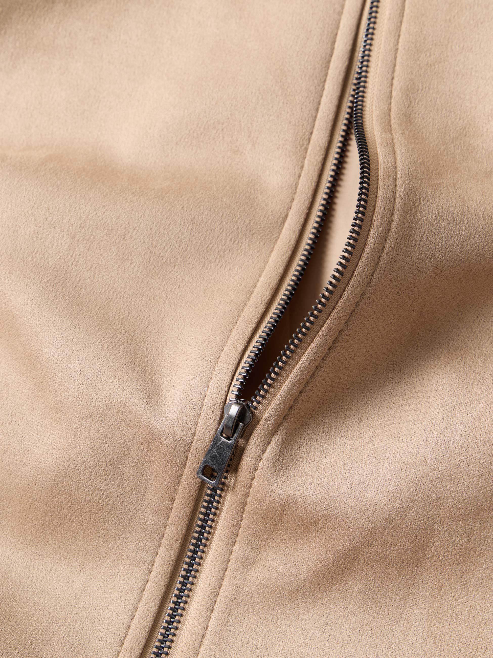 Blusão de efeito suede