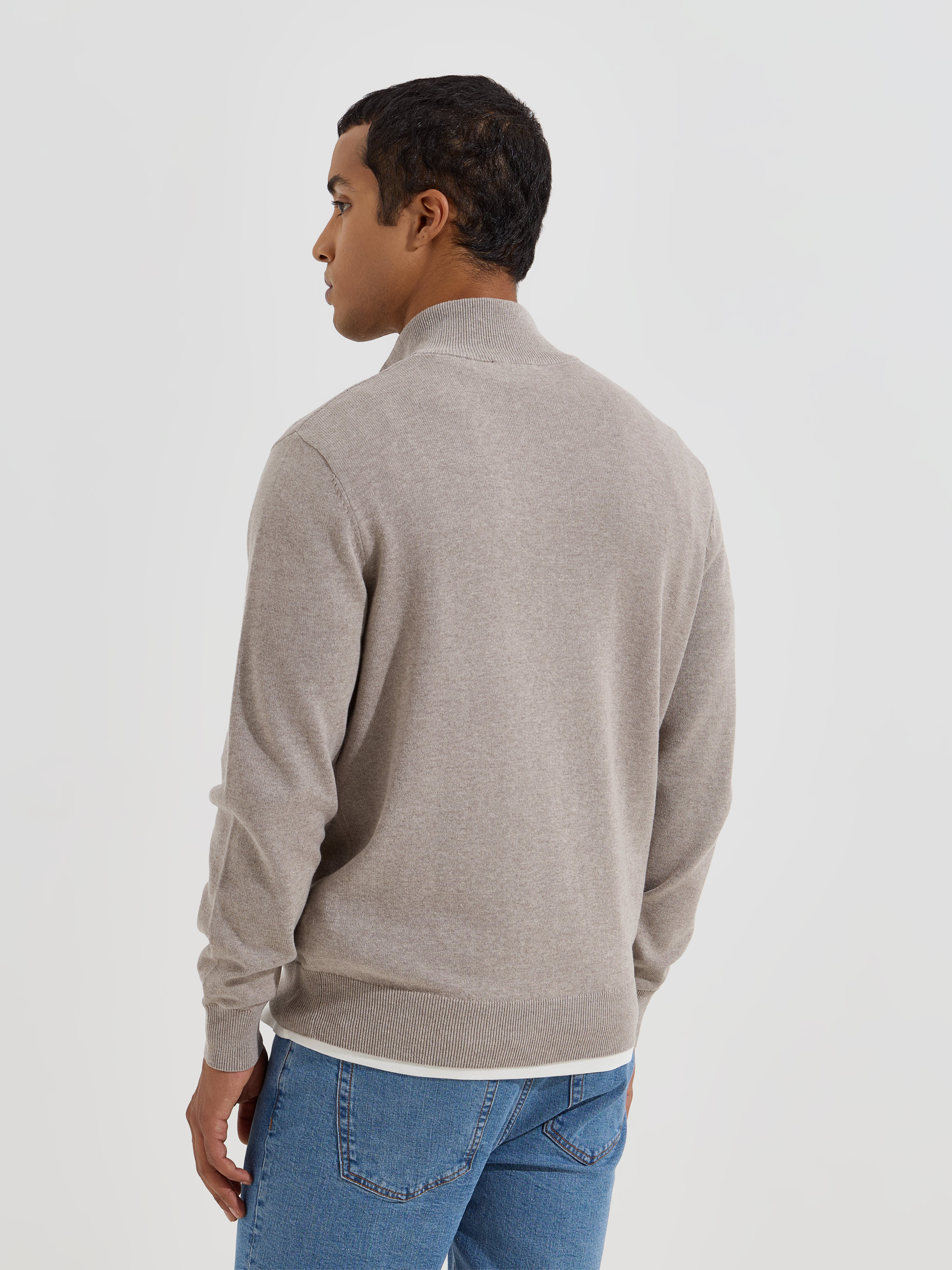 Camisola com gola de fecho