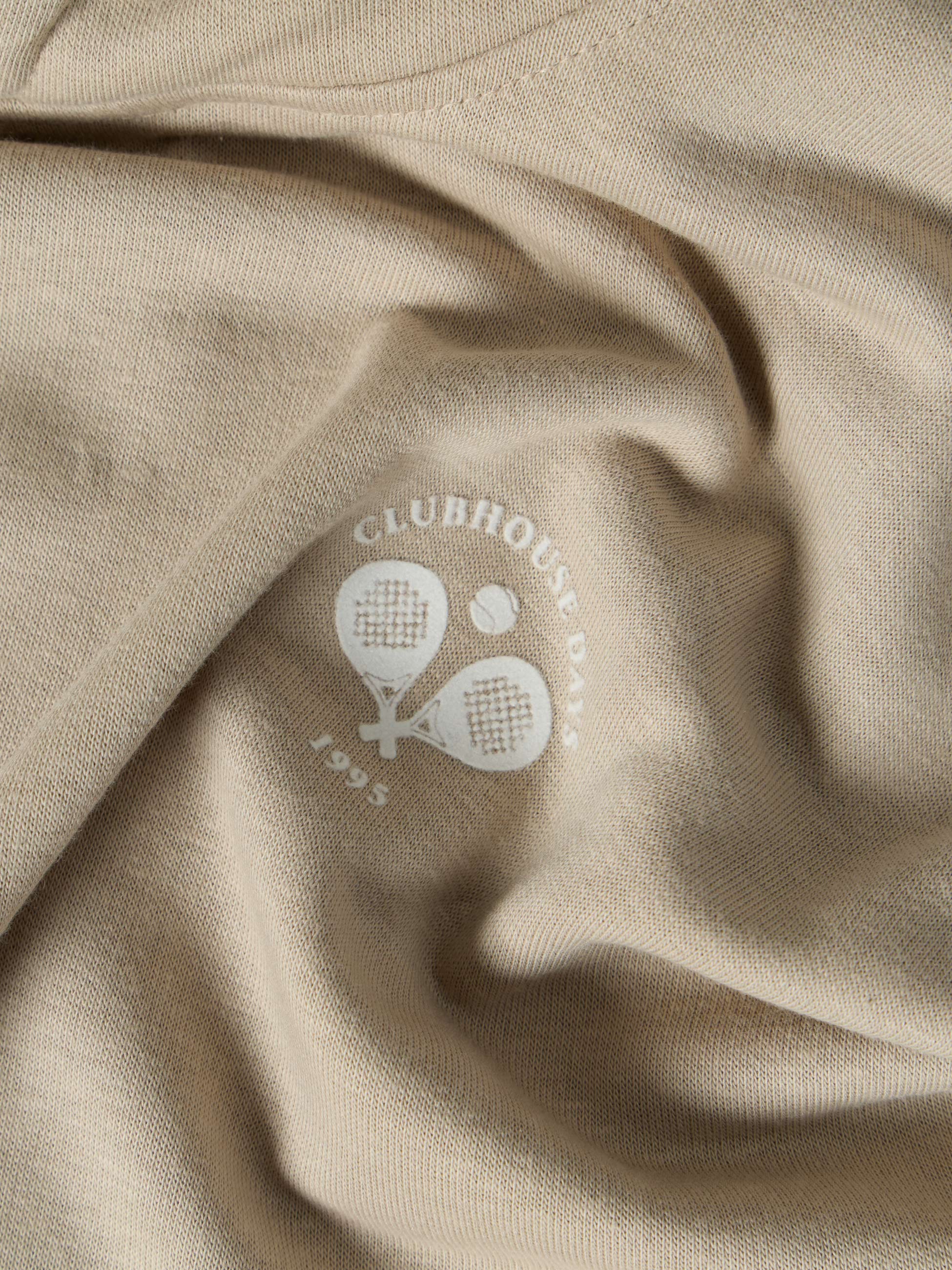 Camisola com capuz e manga curta